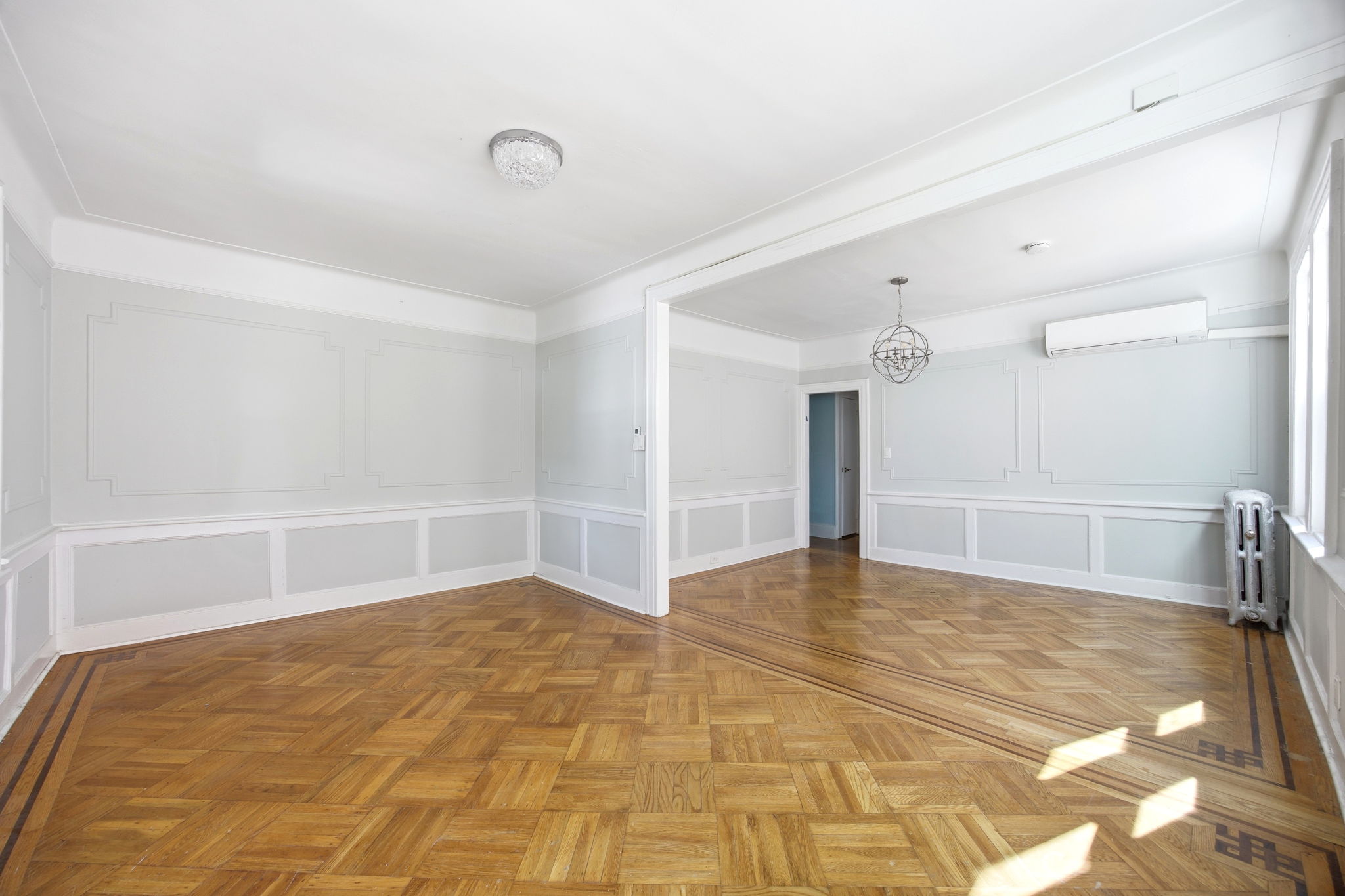  1077 E36th Street - 物件實景