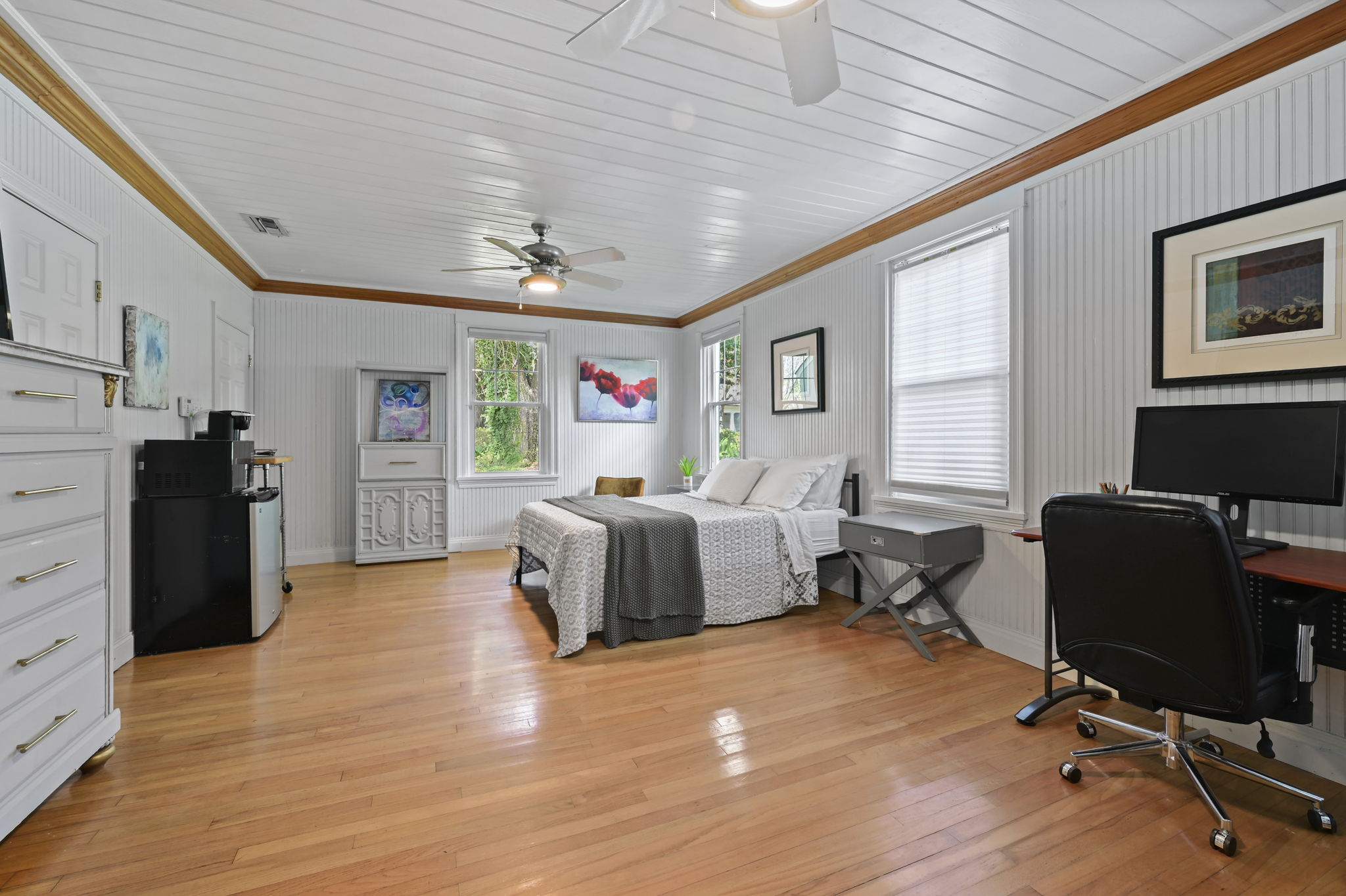 Baton Rouge, Louisiana, 70808, United States, 4 Bedrooms Bedrooms, ,3 BathroomsBathrooms,Residential,For Sale,2000446