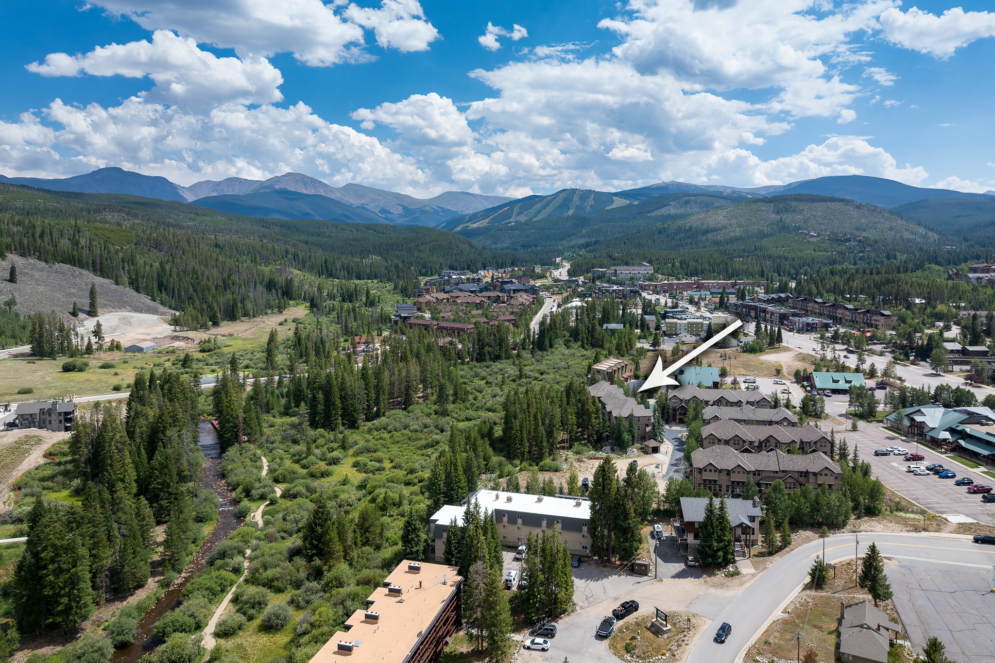  Thoughtfully Designed For Comfortable Mountain Living - 物件實景