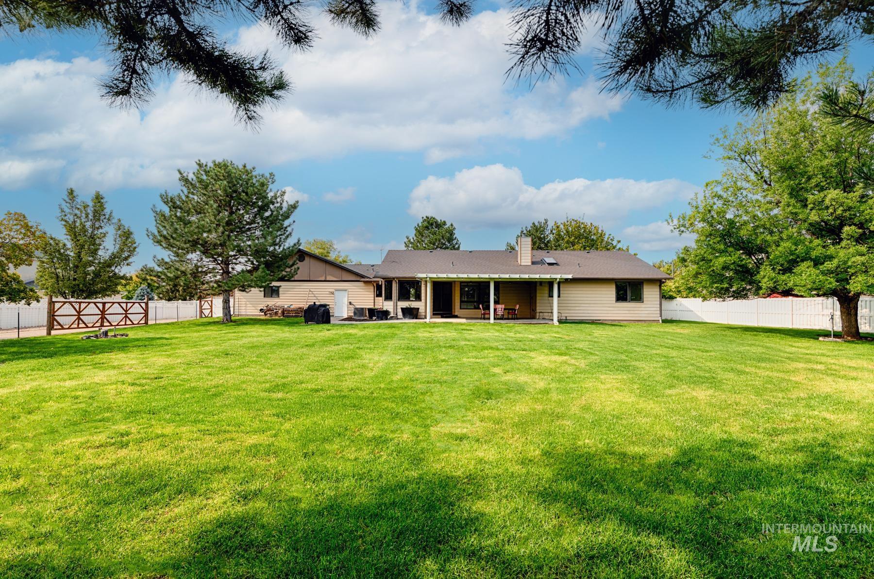 Kuna, Idaho, 83634, United States, 6 Bedrooms Bedrooms, ,4 BathroomsBathrooms,Residential,For Sale,1950984