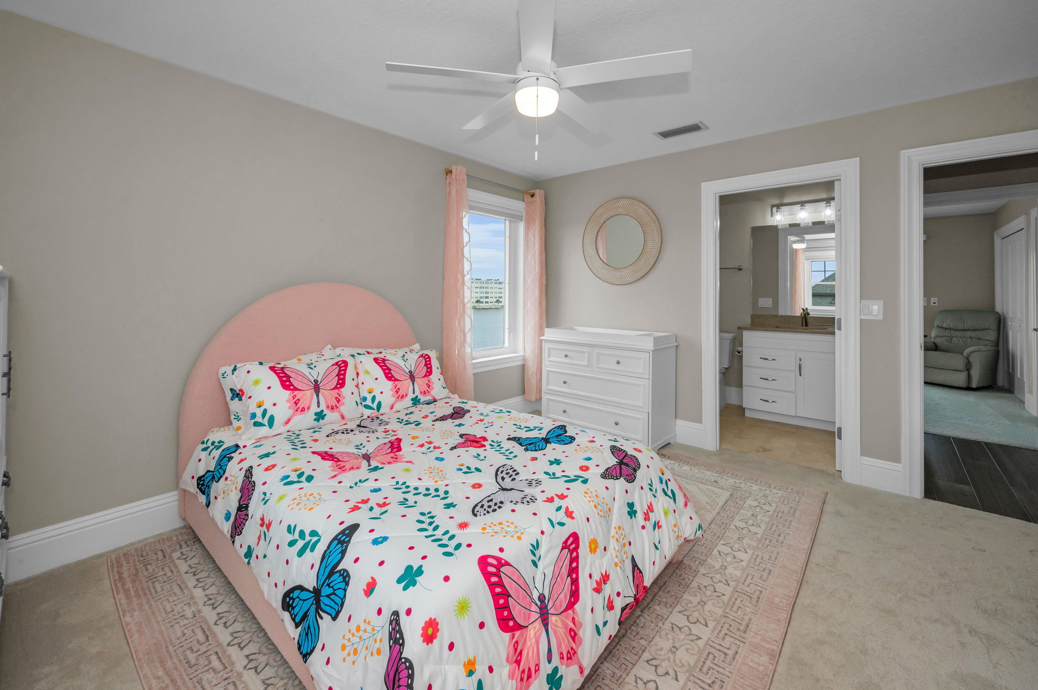 St Pete Beach, Florida, 33706, United States, 5 Bedrooms Bedrooms, ,4 BathroomsBathrooms,Residential,For Sale,1978824