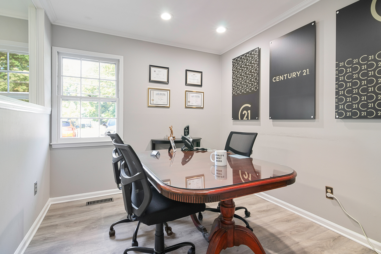 Parsippany, New Jersey, 07054, United States, 5 Bedrooms Bedrooms, ,4 BathroomsBathrooms,Residential,For Sale,1943476