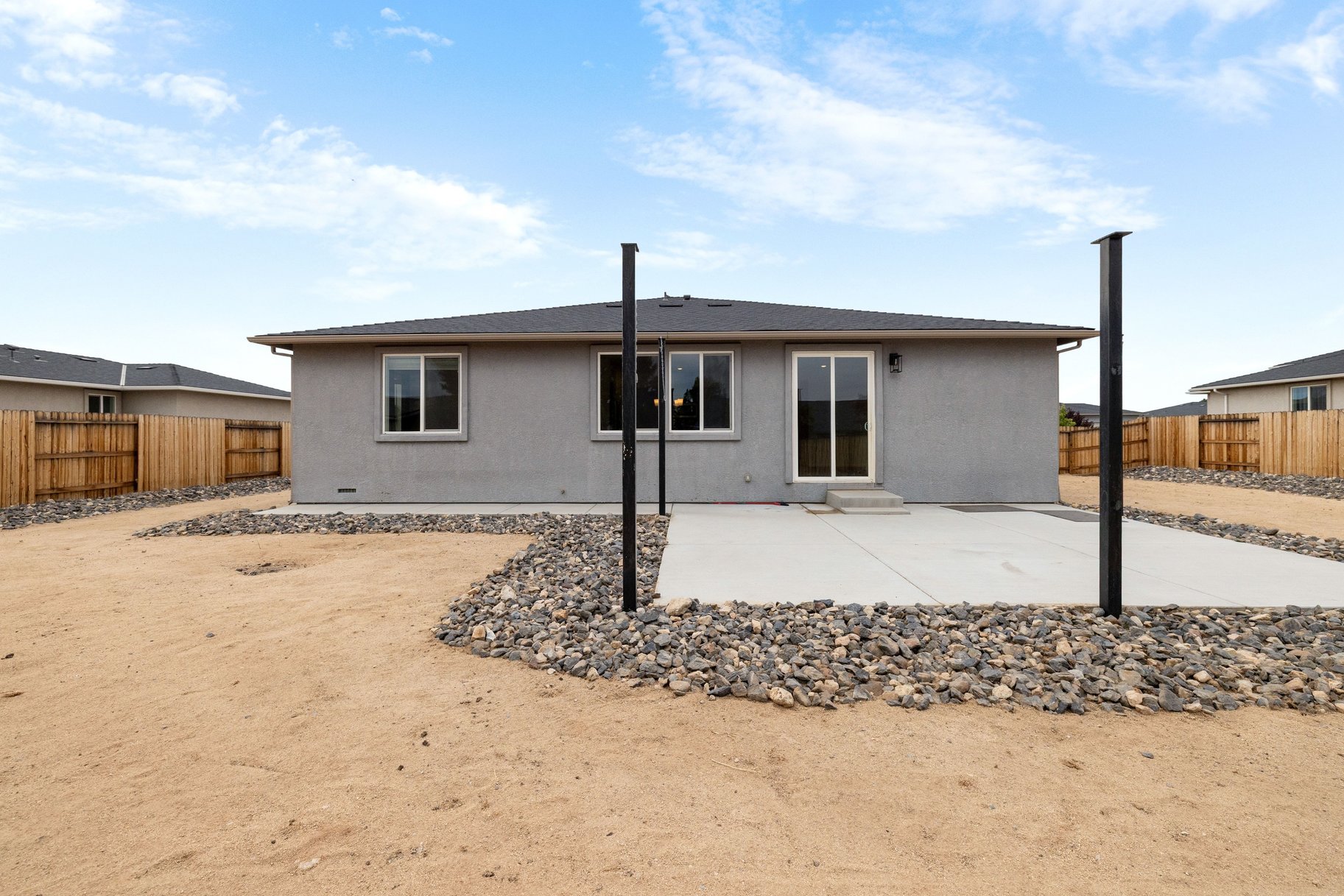  Built in 2020, Room for Everything: RV Parking Meets Big Backyard in Sparks - 物件實景