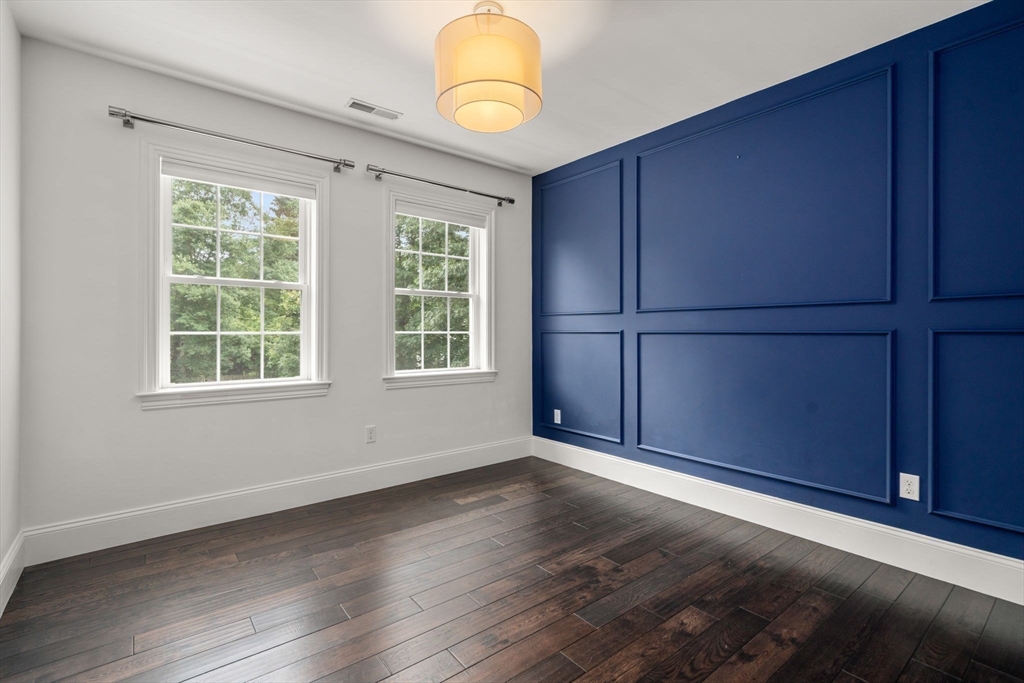 Natick, Massachusetts, 01760, United States, 3 Bedrooms Bedrooms, ,3 BathroomsBathrooms,Residential,For Sale,1941867