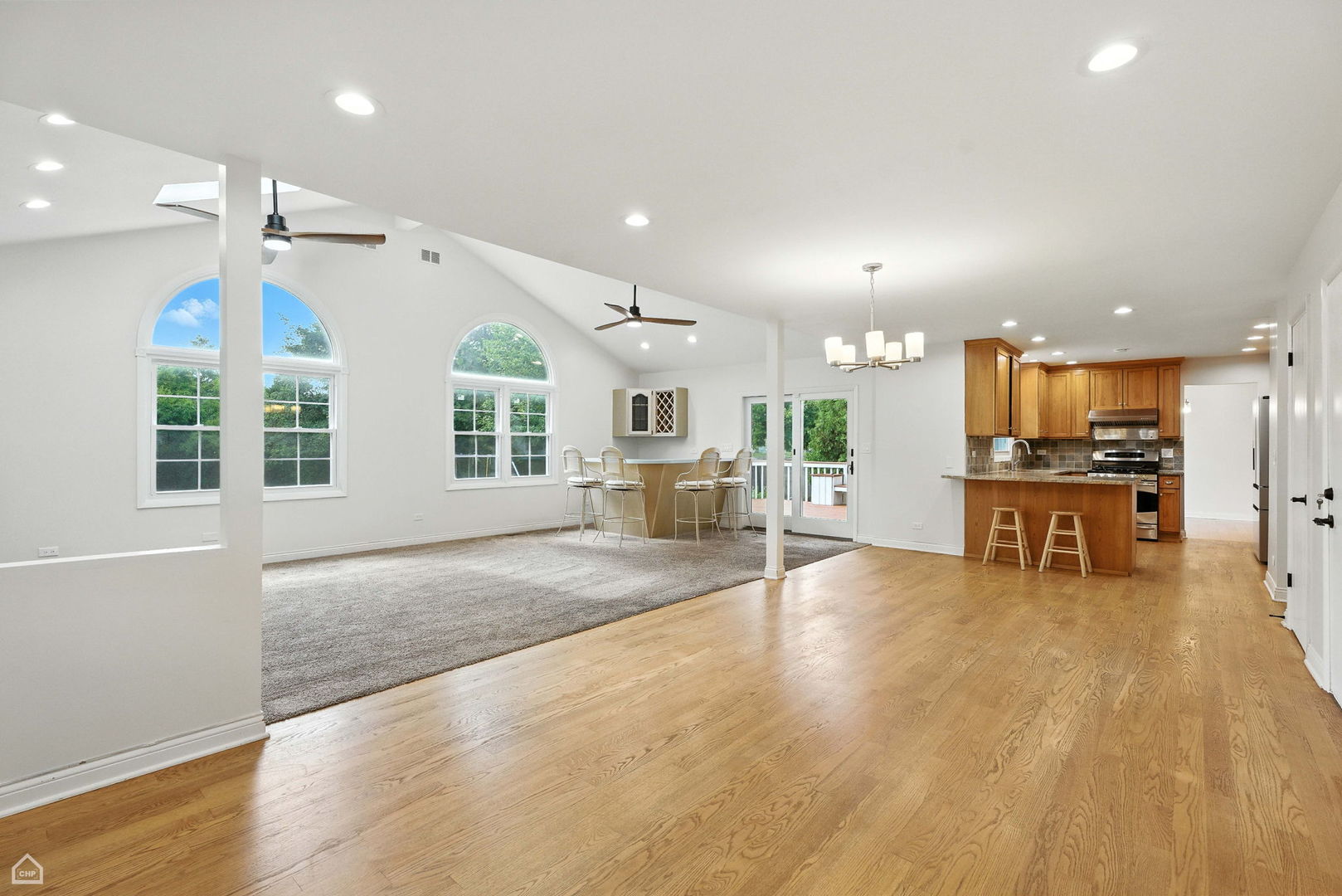 Buffalo Grove, Illinois, 60089, United States, 4 Bedrooms Bedrooms, ,3 BathroomsBathrooms,Residential,For Sale,1911732