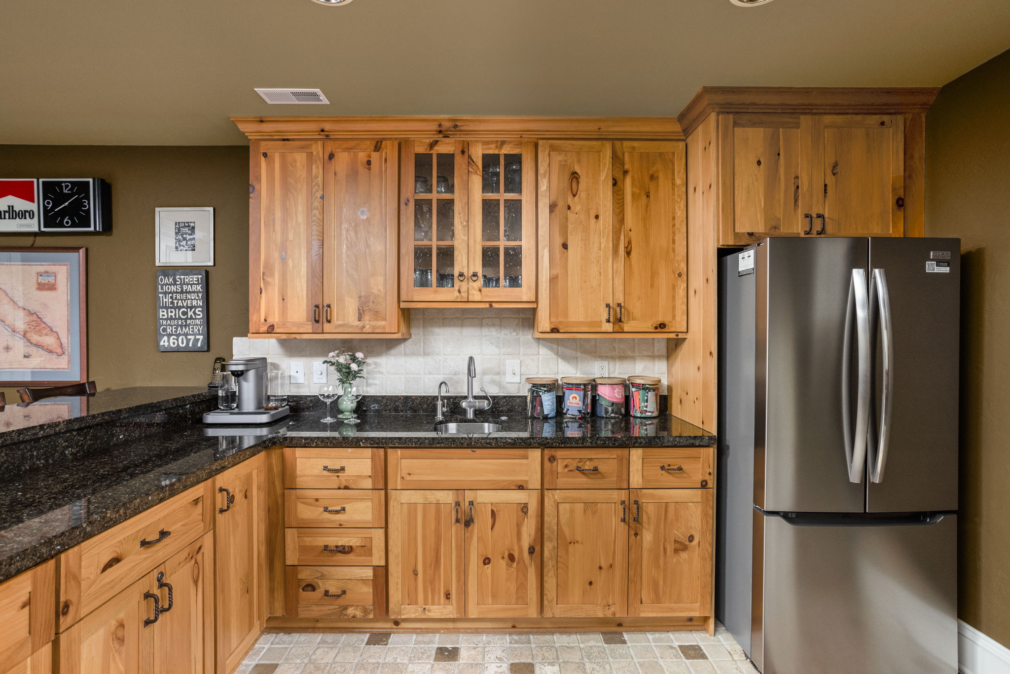  Signature Estate Set on More than 2 Acres in Desirable Zionsville Neighborhood - 物件實景