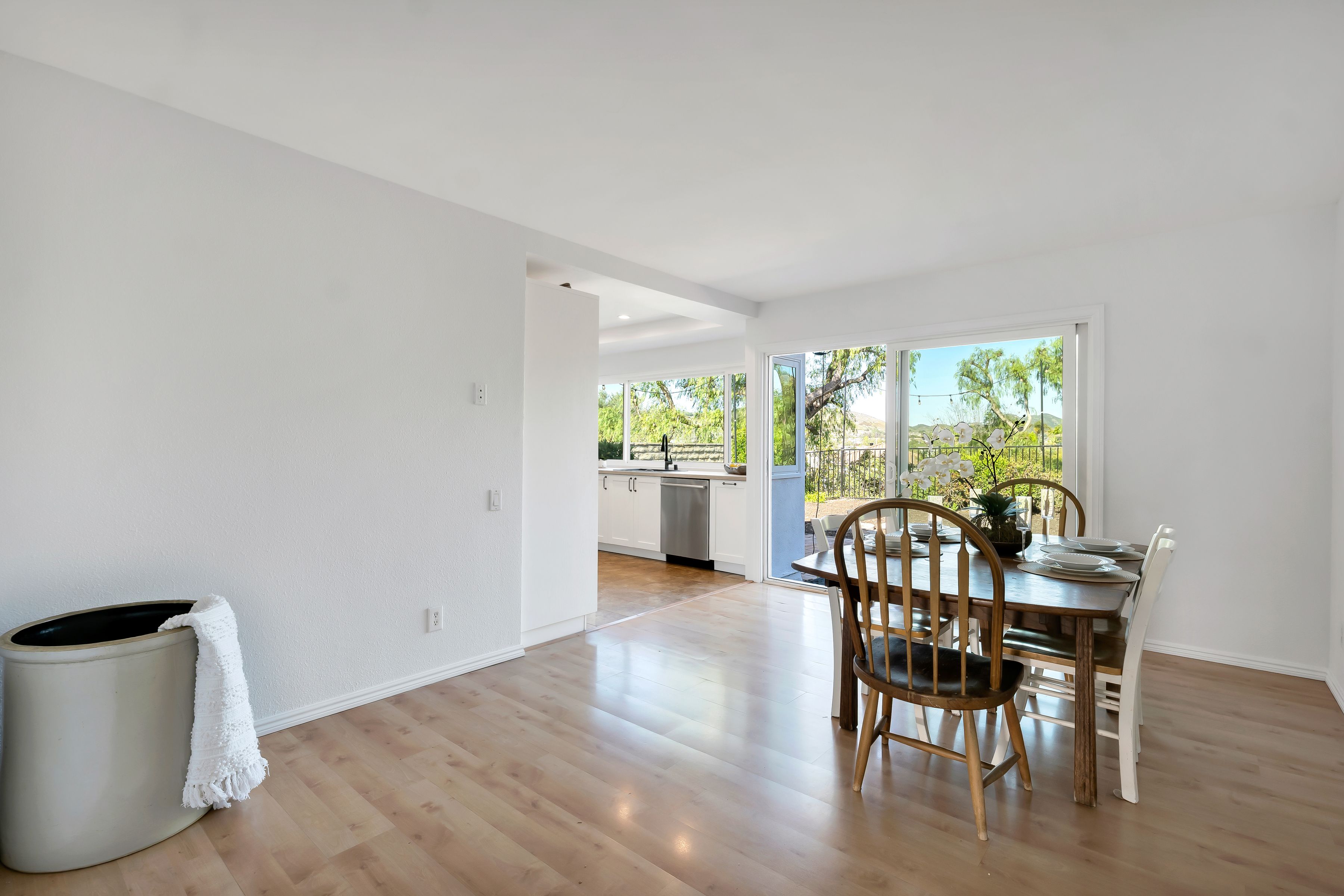  351 S. Greenway Avenue, Newbury Park - 物件實景