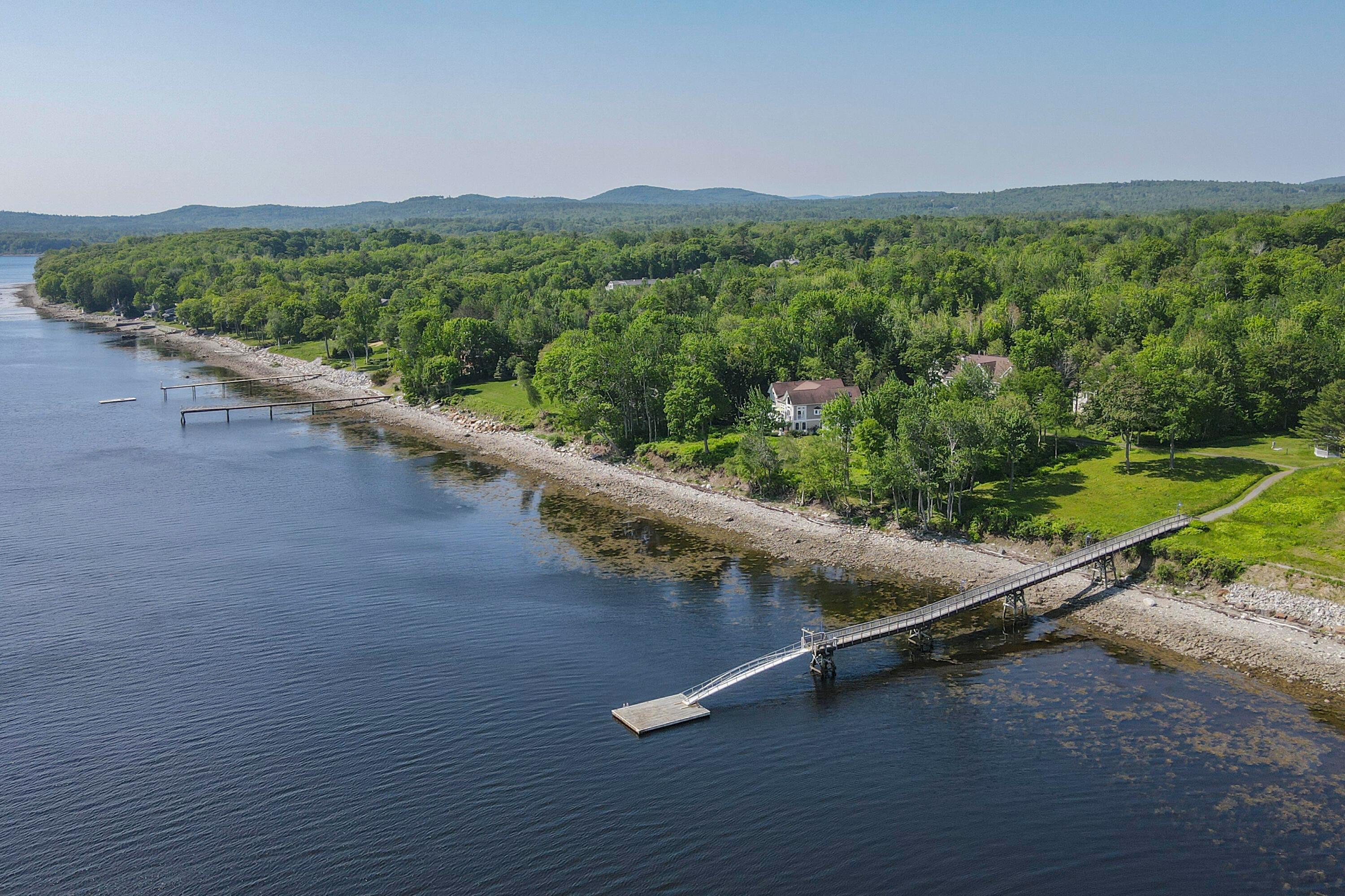  155 Bayside Drive - 物件實景