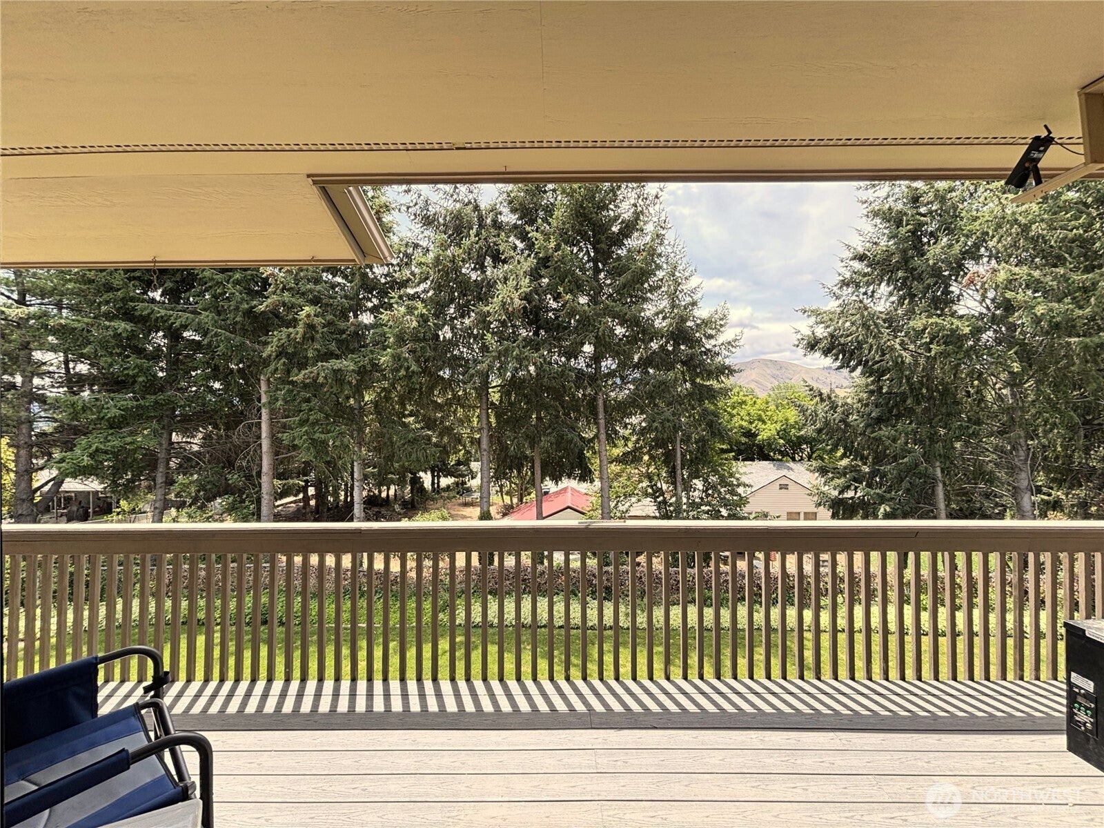 Wenatchee, Washington, 98801, United States, 5 Bedrooms Bedrooms, ,4 BathroomsBathrooms,Residential,For Sale,1723566