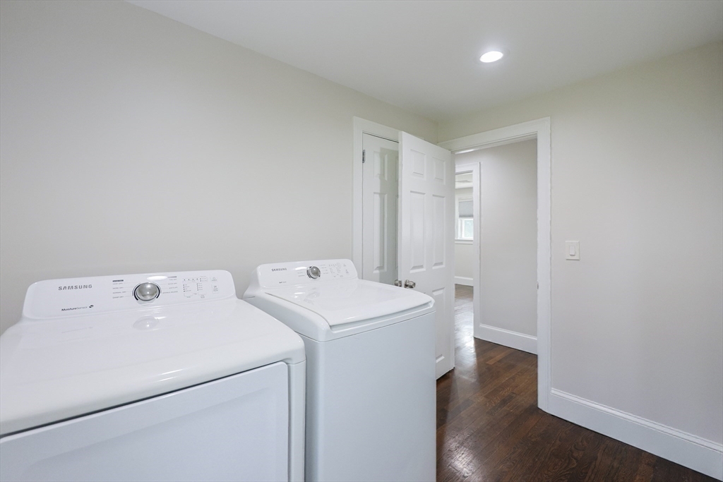 Ashland, Massachusetts, 01721, United States, 3 Bedrooms Bedrooms, ,3 BathroomsBathrooms,Residential,For Sale,1978848