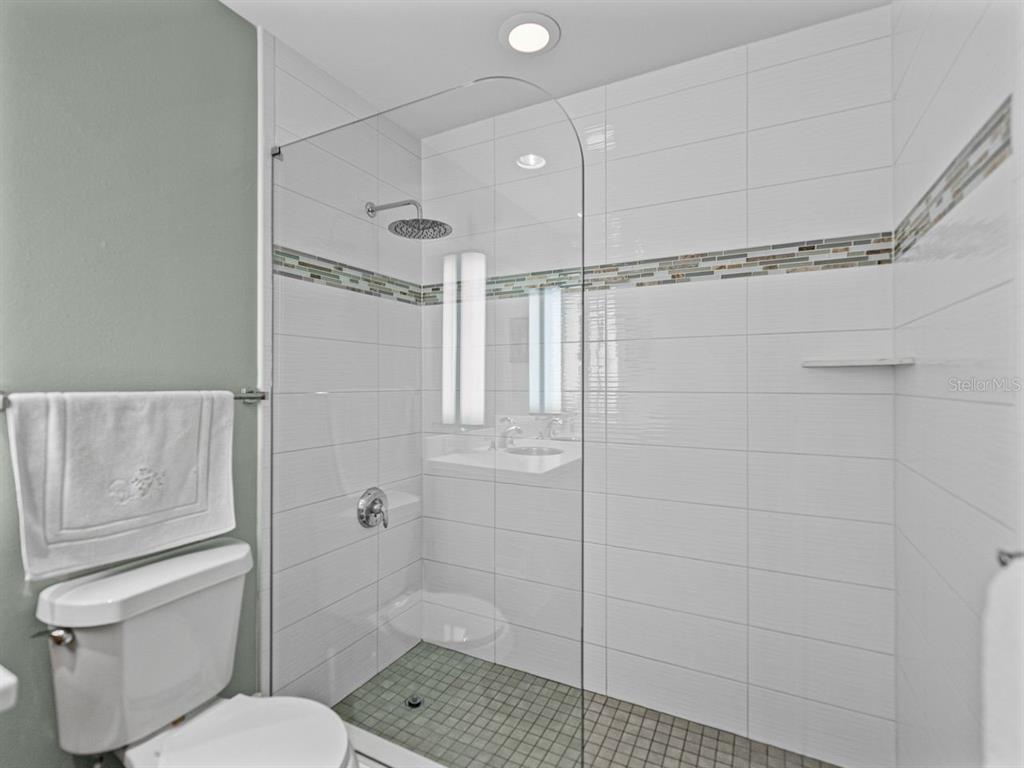 Tampa, Florida, 33602, United States, 1 Bedroom Bedrooms, ,2 BathroomsBathrooms,Residential,For Sale,1807675