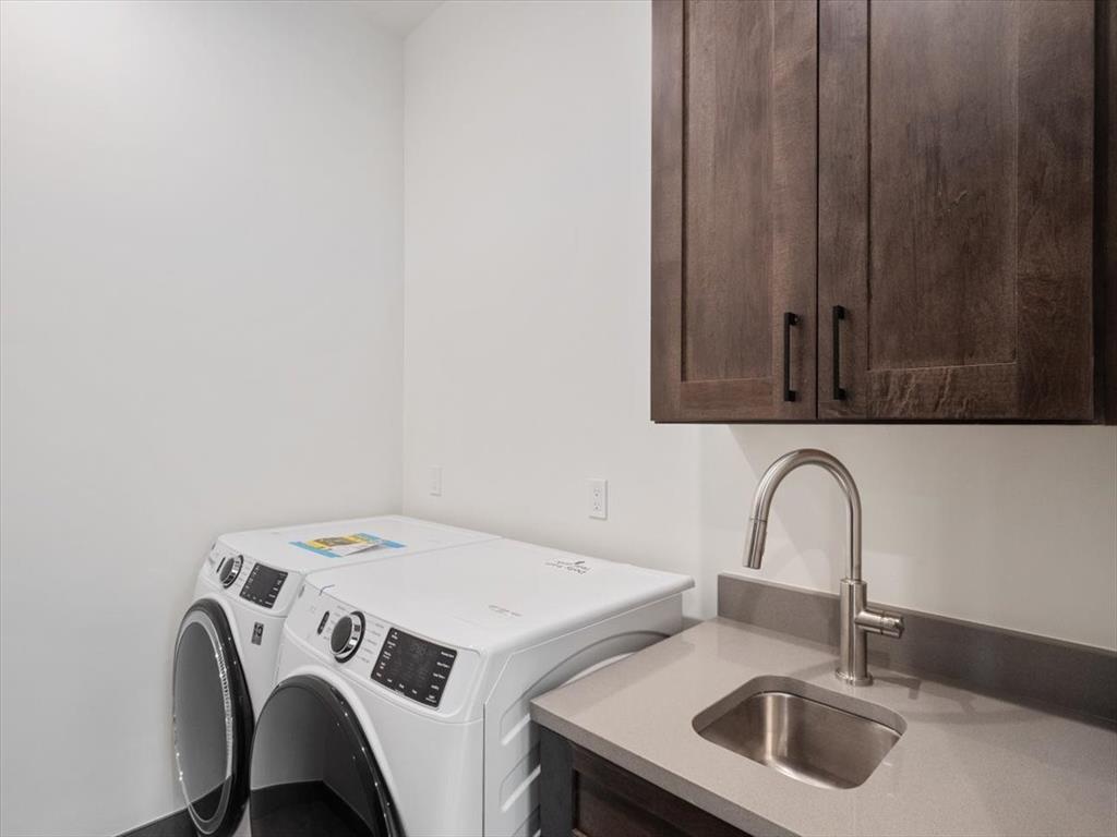 BRECKENRIDGE, Colorado, 80424, United States, 4 Bedrooms Bedrooms, ,4 BathroomsBathrooms,Residential,For Sale,1993219