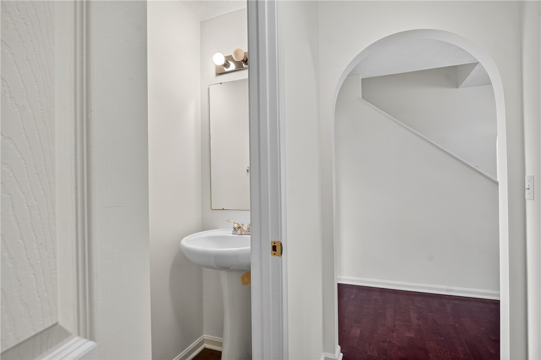Richland, Pennsylvania, 15044, United States, 4 Bedrooms Bedrooms, ,4 BathroomsBathrooms,Residential,For Sale,1932266
