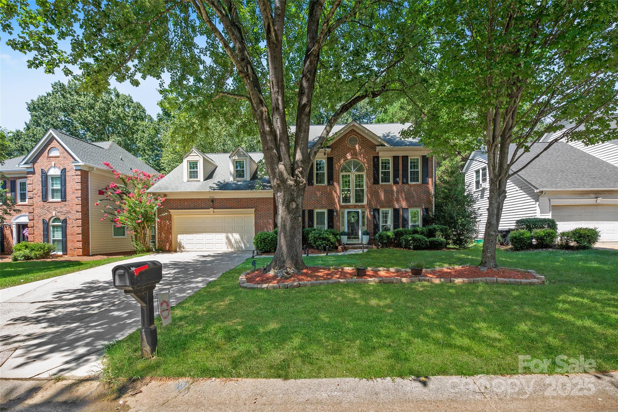 Huntersville, North Carolina, 28078, United States, 4 Bedrooms Bedrooms, ,3 BathroomsBathrooms,Residential,For Sale,1903778