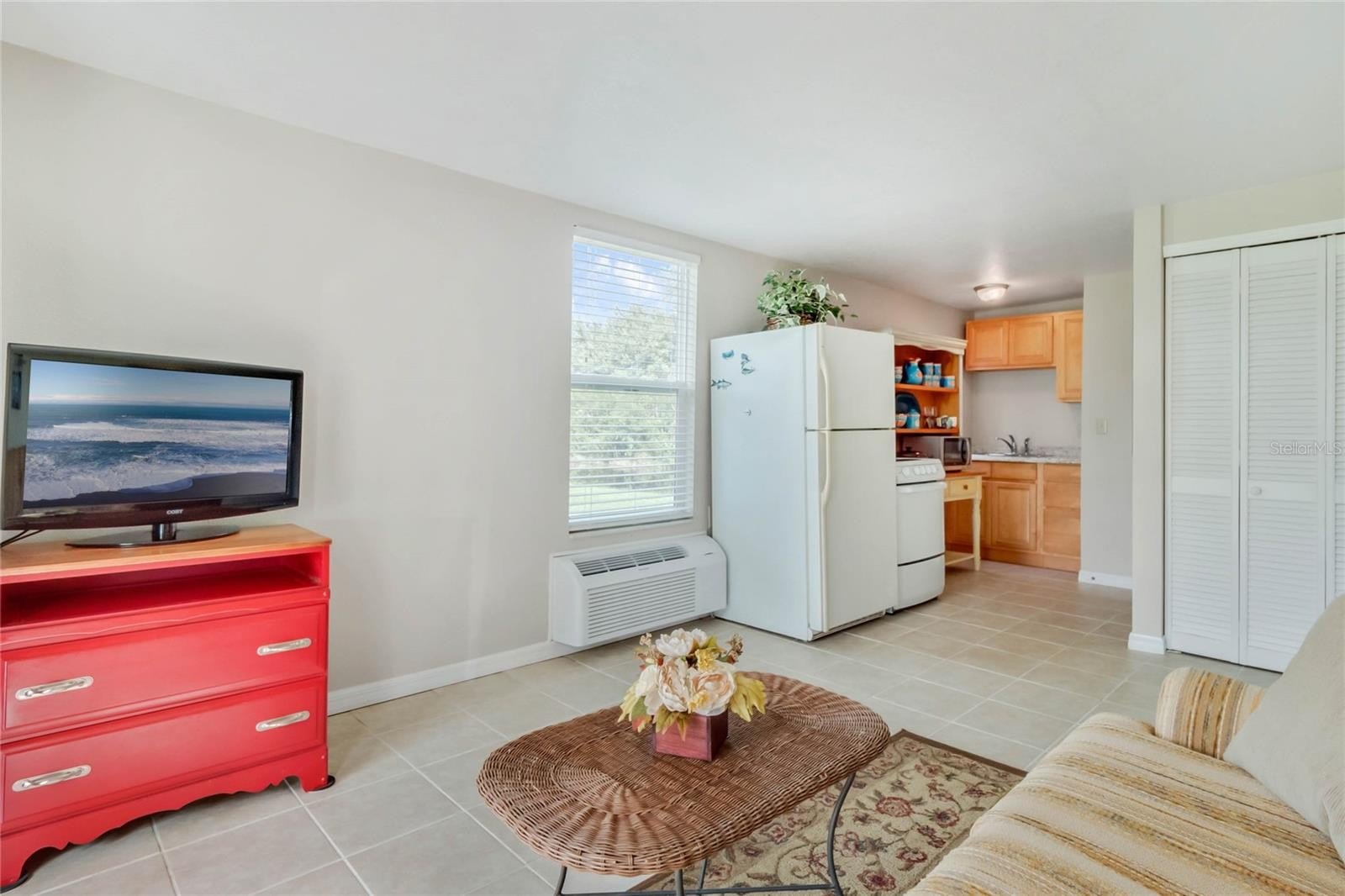 LAKE WALES, Florida, 33898, United States, 6 Bedrooms Bedrooms, ,5 BathroomsBathrooms,Residential,For Sale,1974565