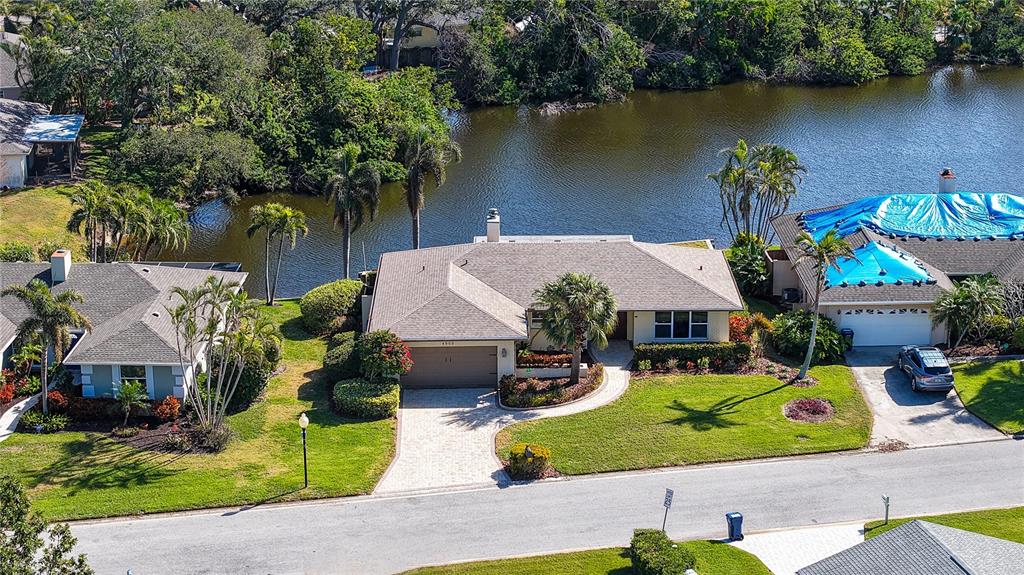 Bradenton, Florida, 34210, United States, 3 Bedrooms Bedrooms, ,2 BathroomsBathrooms,Residential,For Sale,1957049