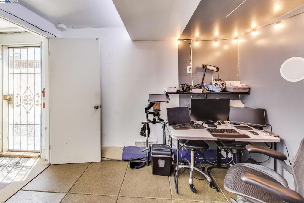 Hayward, California, 94544, United States, 3 Bedrooms Bedrooms, ,2 BathroomsBathrooms,Residential,For Sale,1938339