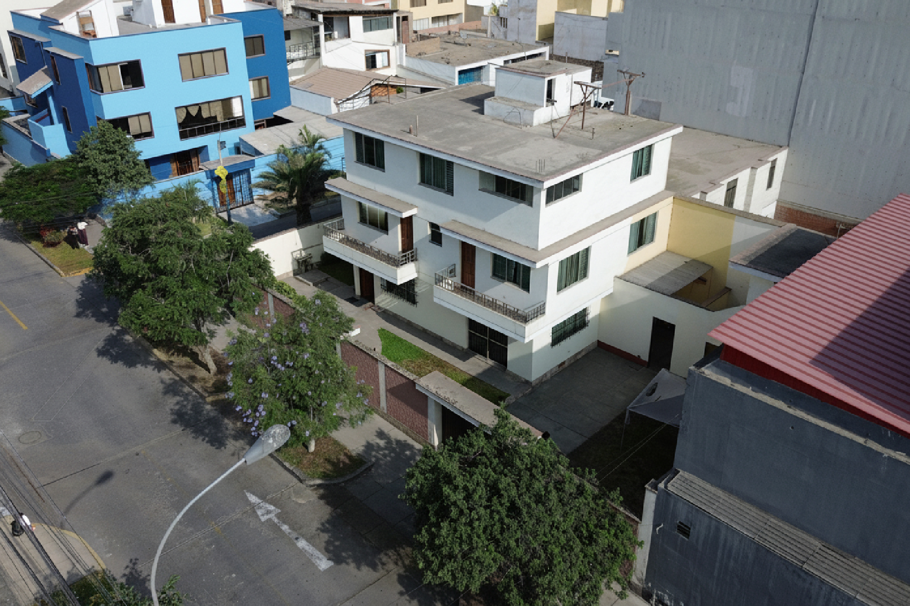  Excellent House to remodel or to build - 物件實景