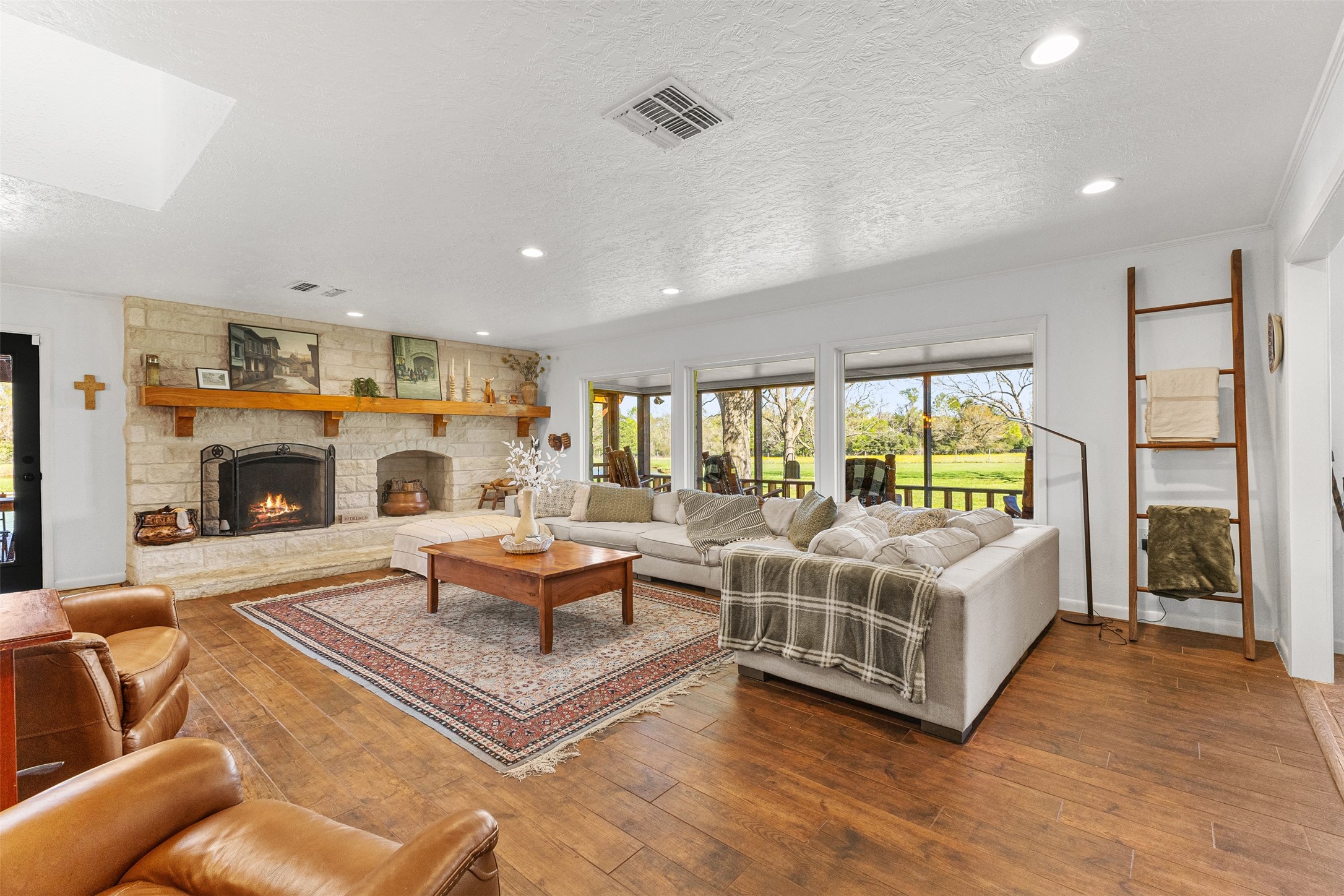  8787 Locke Road - 物件實景