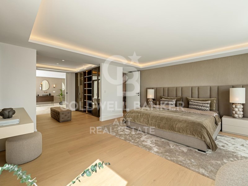 Marbella, Andalusia, ES, 5 Bedrooms Bedrooms, ,5 BathroomsBathrooms,Residential,For Sale,1949932