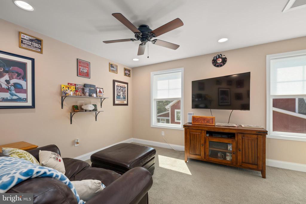 Lewes, Delaware, 19958, United States, 5 Bedrooms Bedrooms, ,5 BathroomsBathrooms,Residential,For Sale,1907595