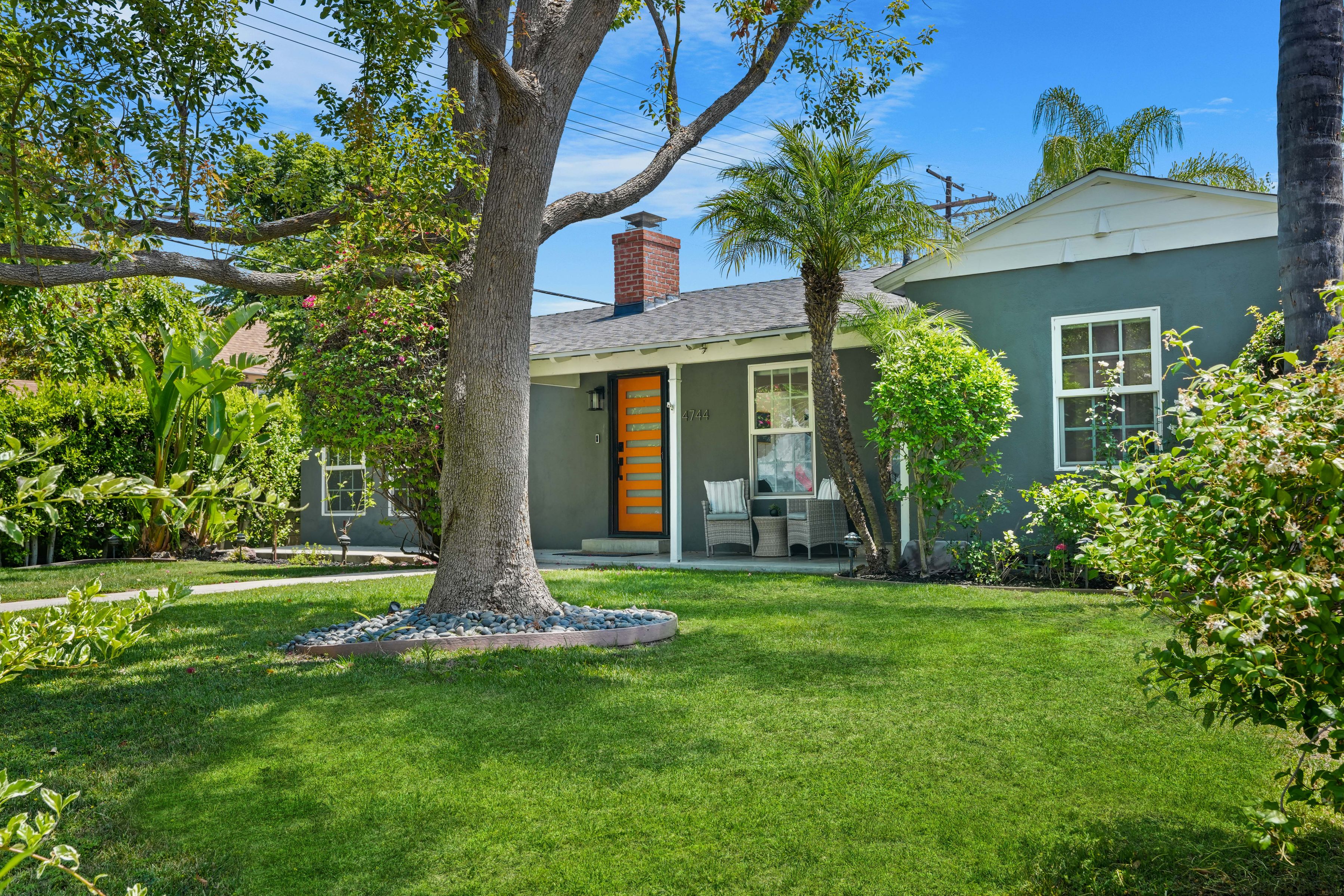  4744 Camellia Avenue - 物件實景