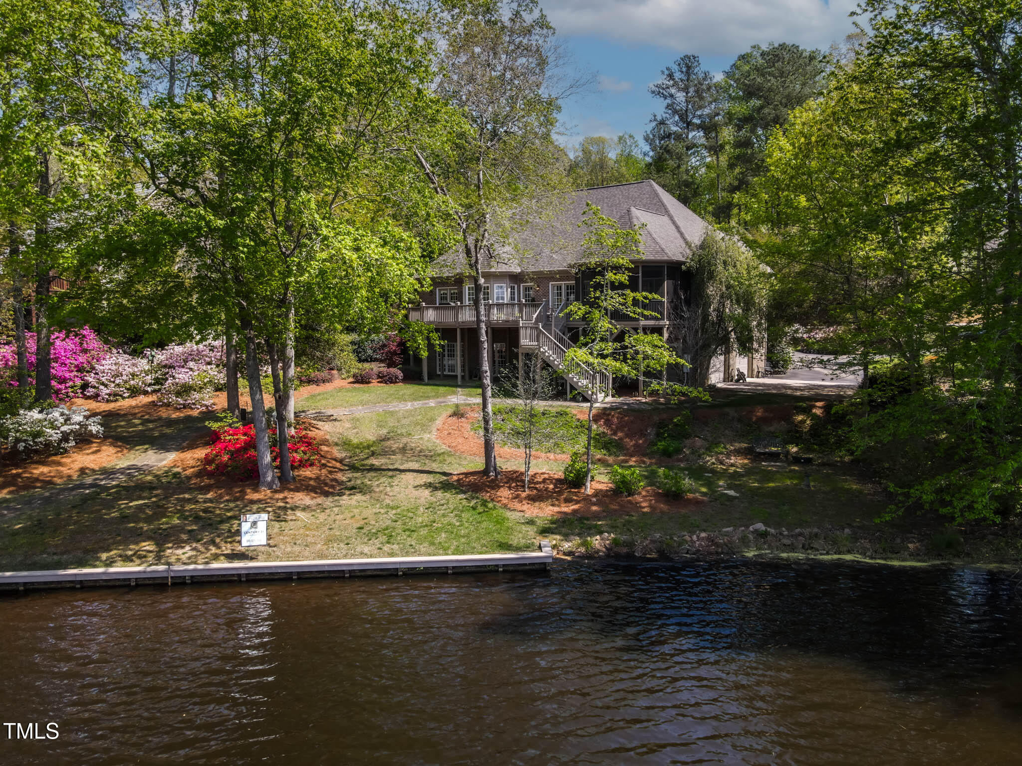 Louisburg, North Carolina, 27549, United States, 3 Bedrooms Bedrooms, ,3 BathroomsBathrooms,Residential,For Sale,1783035