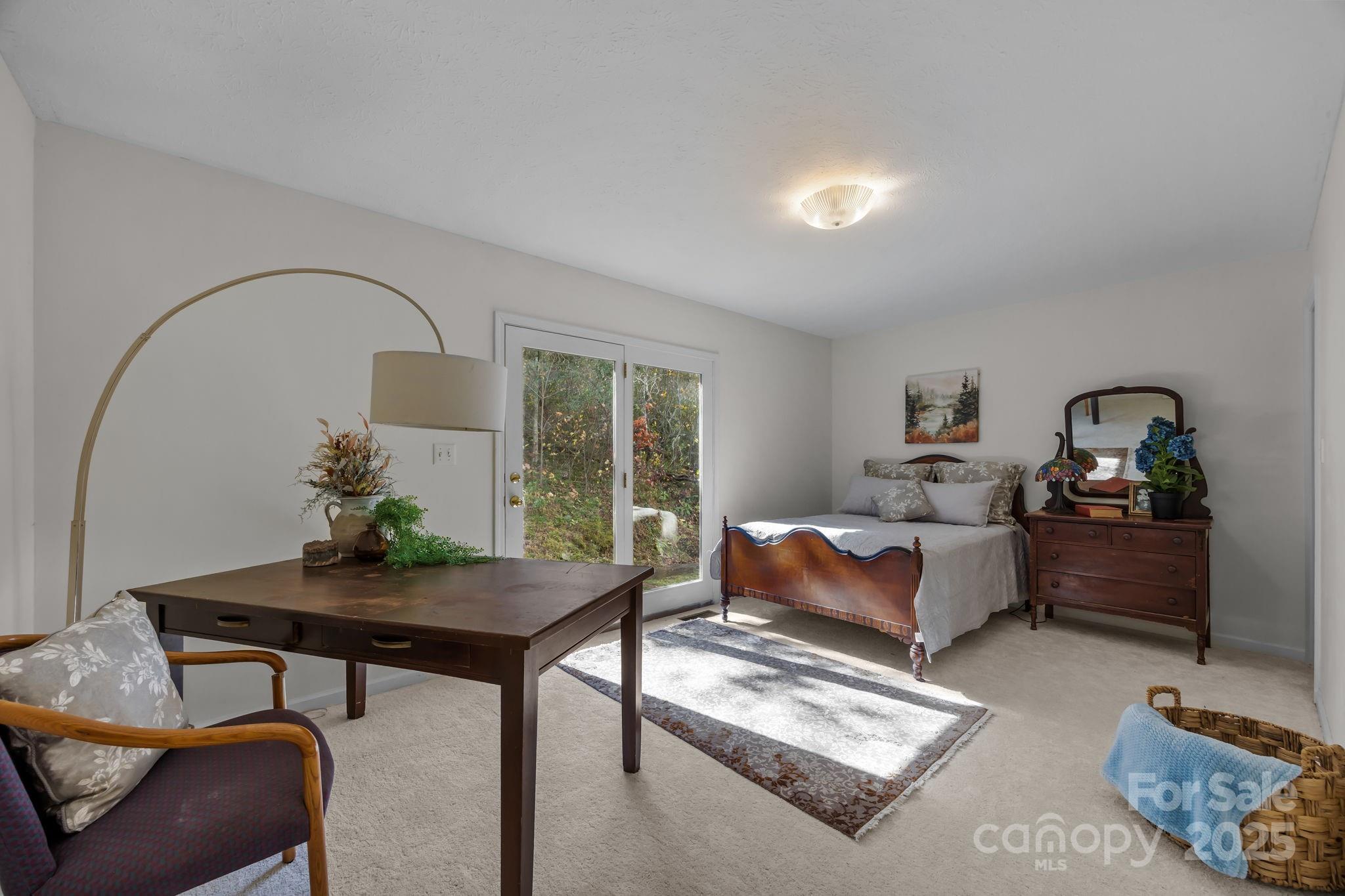 Fairview, North Carolina, 28730, United States, 3 Bedrooms Bedrooms, ,2 BathroomsBathrooms,Residential,For Sale,1990315