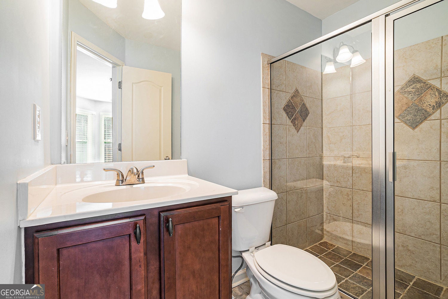 Snellville, Georgia, 30039, United States, 4 Bedrooms Bedrooms, ,5 BathroomsBathrooms,Residential,For Sale,1905137