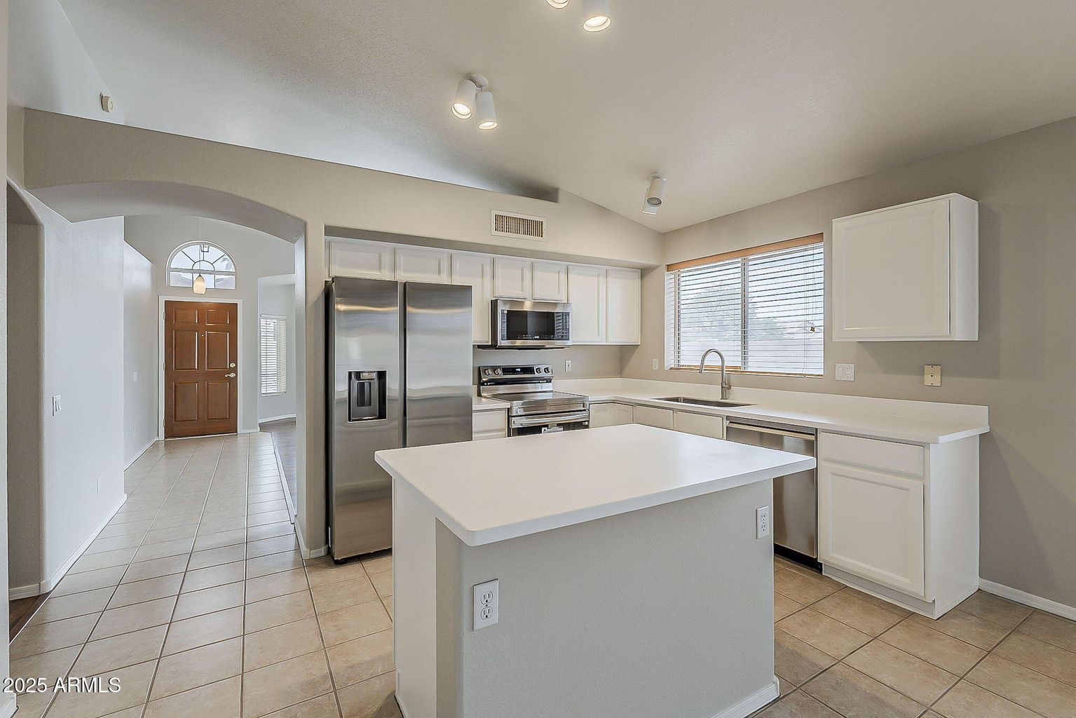 Phoenix, Arizona, 85044, United States, 3 Bedrooms Bedrooms, ,2 BathroomsBathrooms,Residential,For Sale,1938083