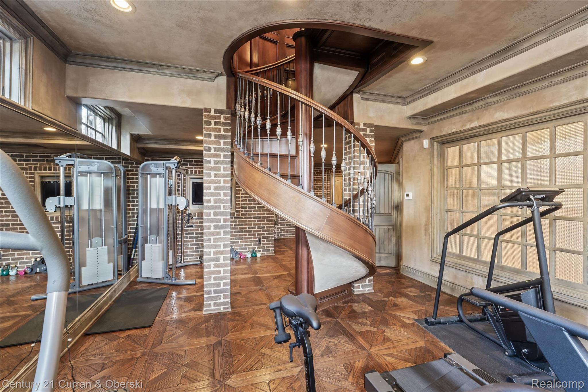 Northville, Michigan, 48168, United States, 4 Bedrooms Bedrooms, ,7 BathroomsBathrooms,Residential,For Sale,2038864