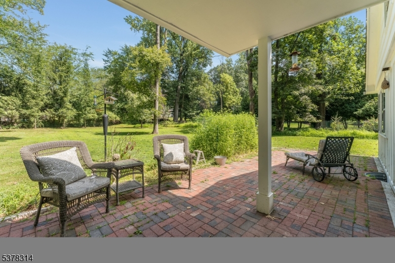 Raritan Twp., New Jersey, 08822, United States, 3 Bedrooms Bedrooms, ,2 BathroomsBathrooms,Residential,For Sale,1917160