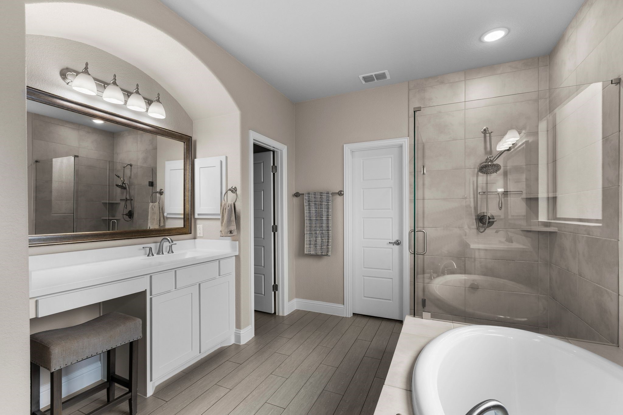 Melissa, Texas, 75454, United States, 5 Bedrooms Bedrooms, ,3 BathroomsBathrooms,Residential,For Sale,1958958