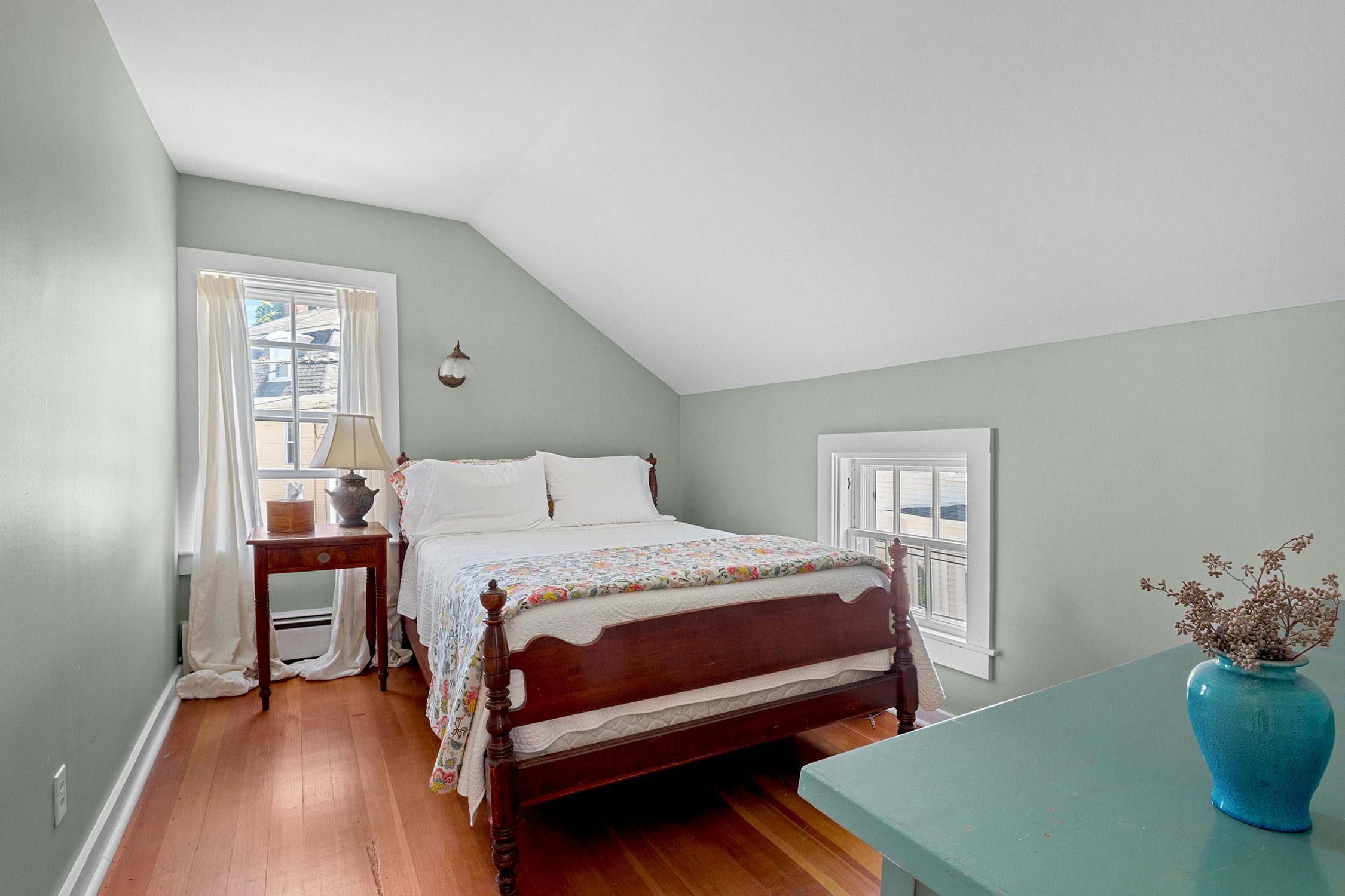  8 Sanford Street, Newport, RI 02840 - 物件實景