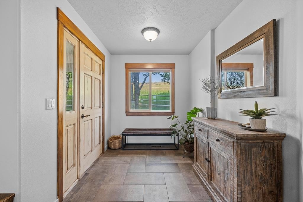 McCall, Idaho, 83638, United States, 4 Bedrooms Bedrooms, ,2 BathroomsBathrooms,Residential,For Sale,1828717