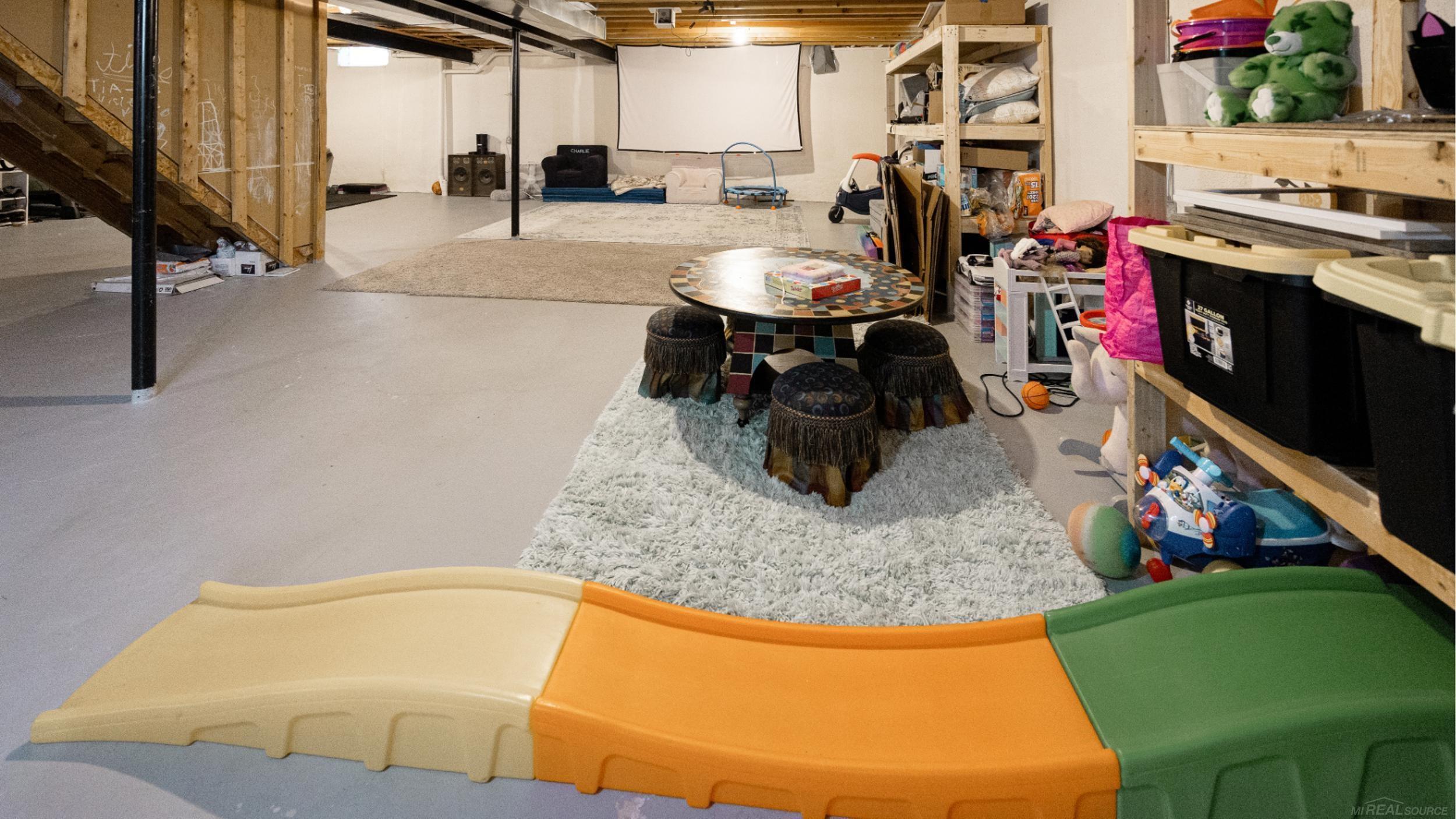 Macomb, Michigan, 48044, United States, 4 Bedrooms Bedrooms, ,3 BathroomsBathrooms,Residential,For Sale,2005234