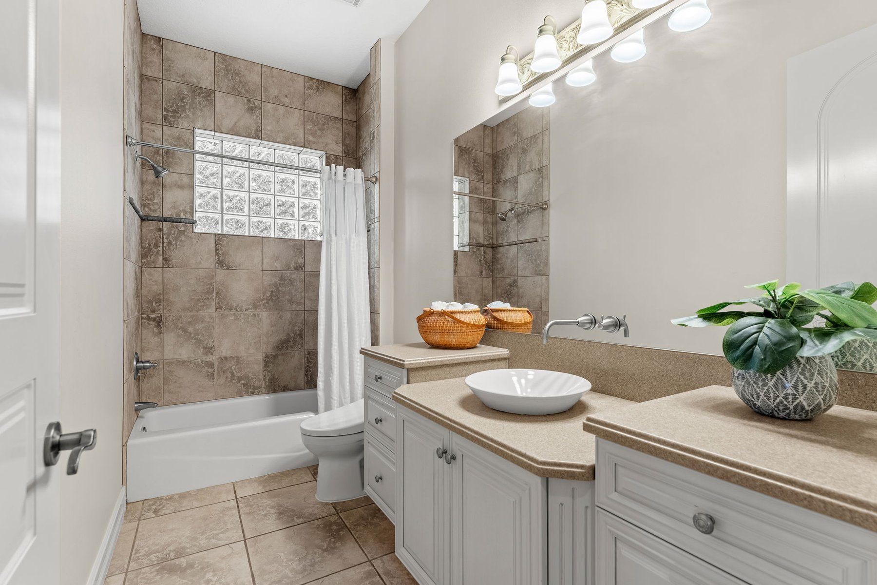  804 Chatsworth Drive, Melbourne, FL, 32940 - 物件實景