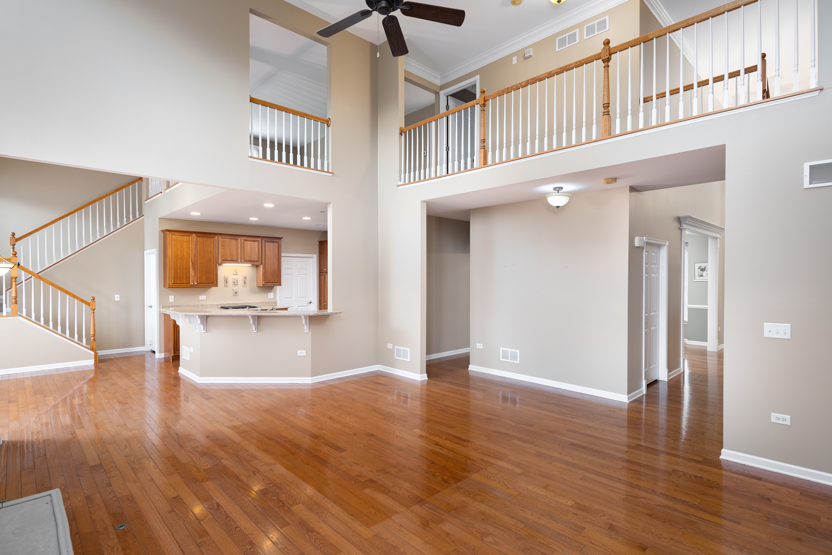 North Aurora, Illinois, 60542, United States, 3 Bedrooms Bedrooms, ,3 BathroomsBathrooms,Residential,For Sale,1969477