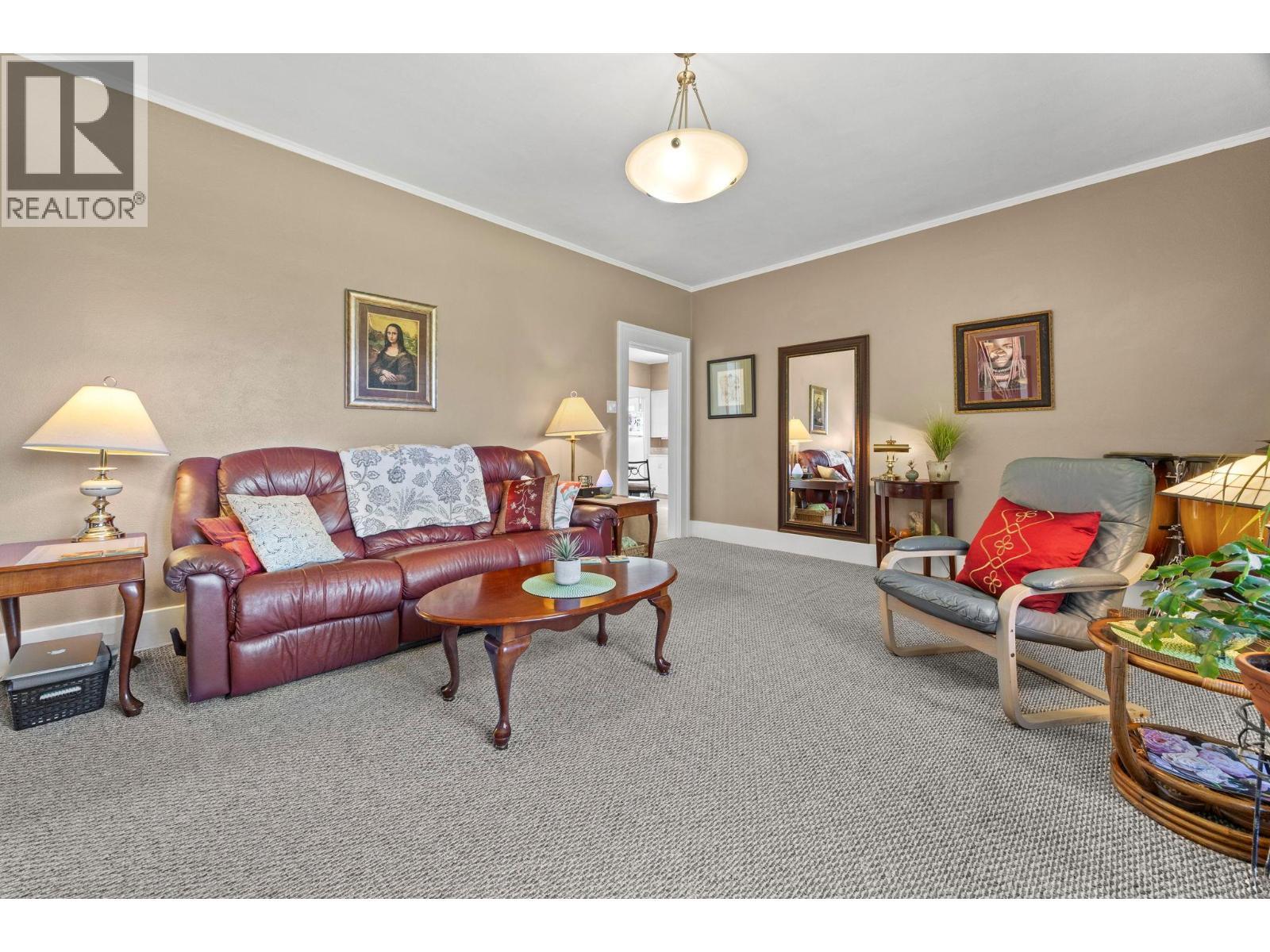 KELOWNA, British Columbia, V1Y 1A7, CA, 2 Bedrooms Bedrooms, ,1 BathroomBathrooms,Residential,For Sale,1949205