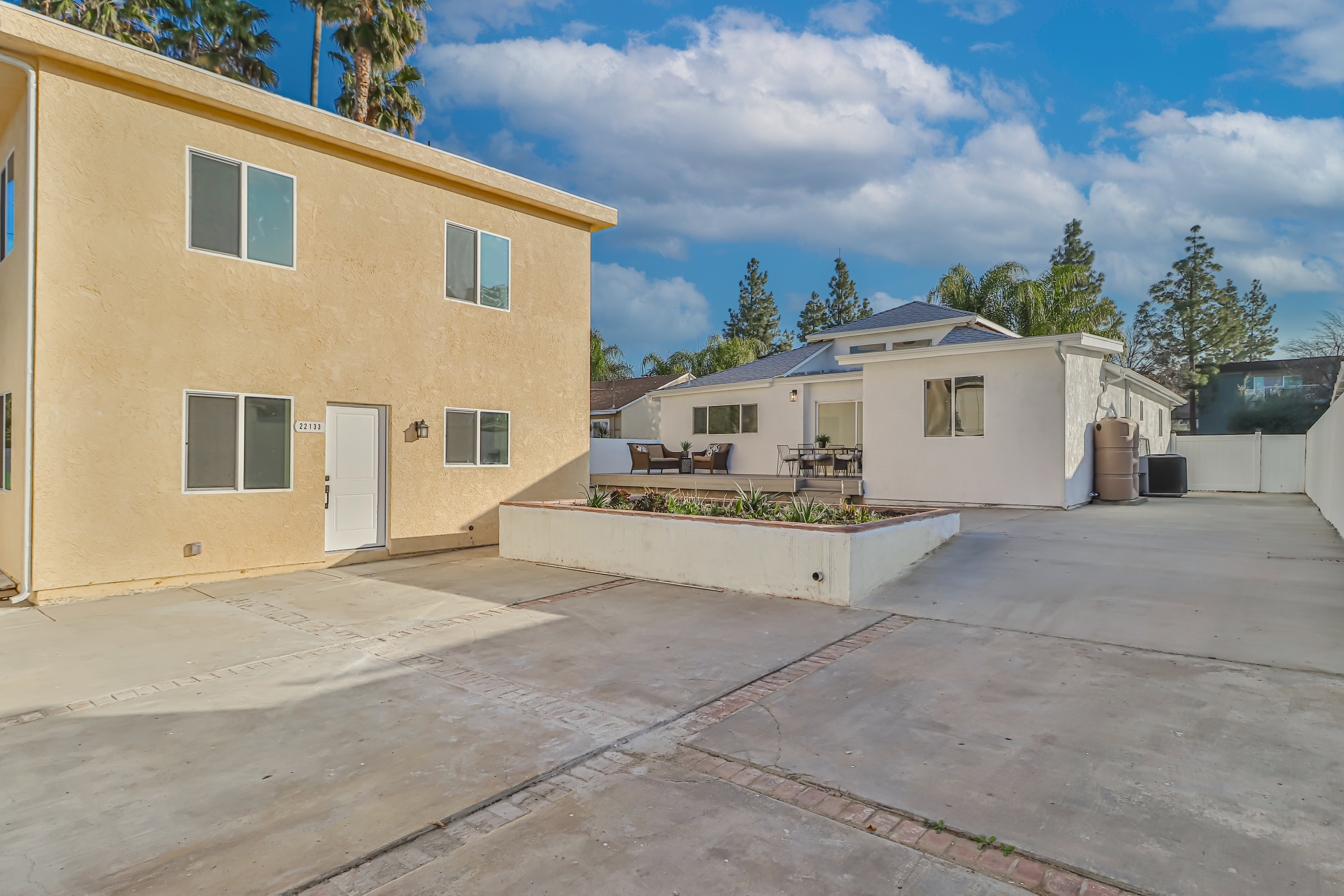 Woodland Hills, California, 91303, United States, 6 Bedrooms Bedrooms, ,7 BathroomsBathrooms,Residential,For Sale,1838273