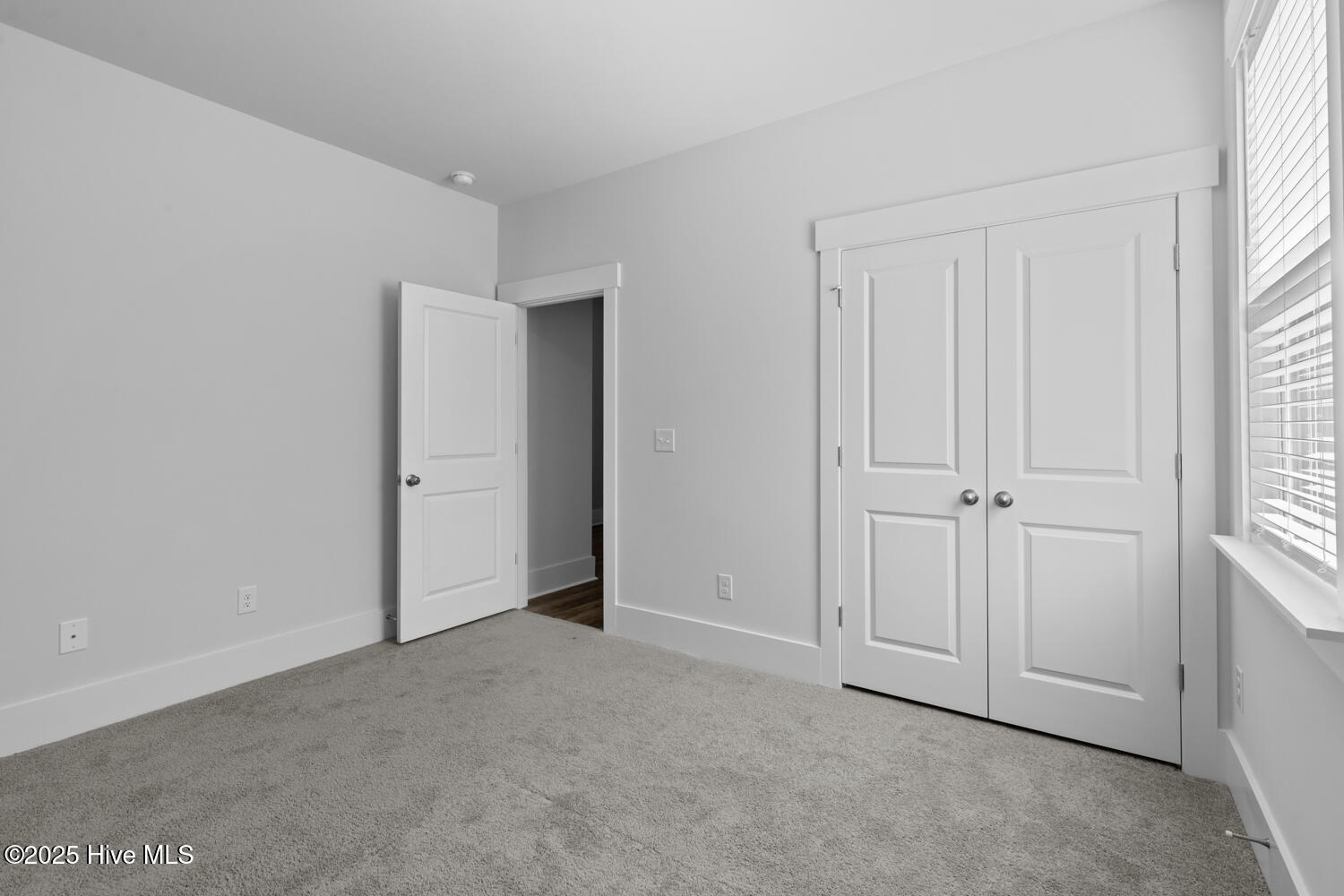 Surf City, North Carolina, 28445, United States, 4 Bedrooms Bedrooms, ,2 BathroomsBathrooms,Residential,For Sale,1987311