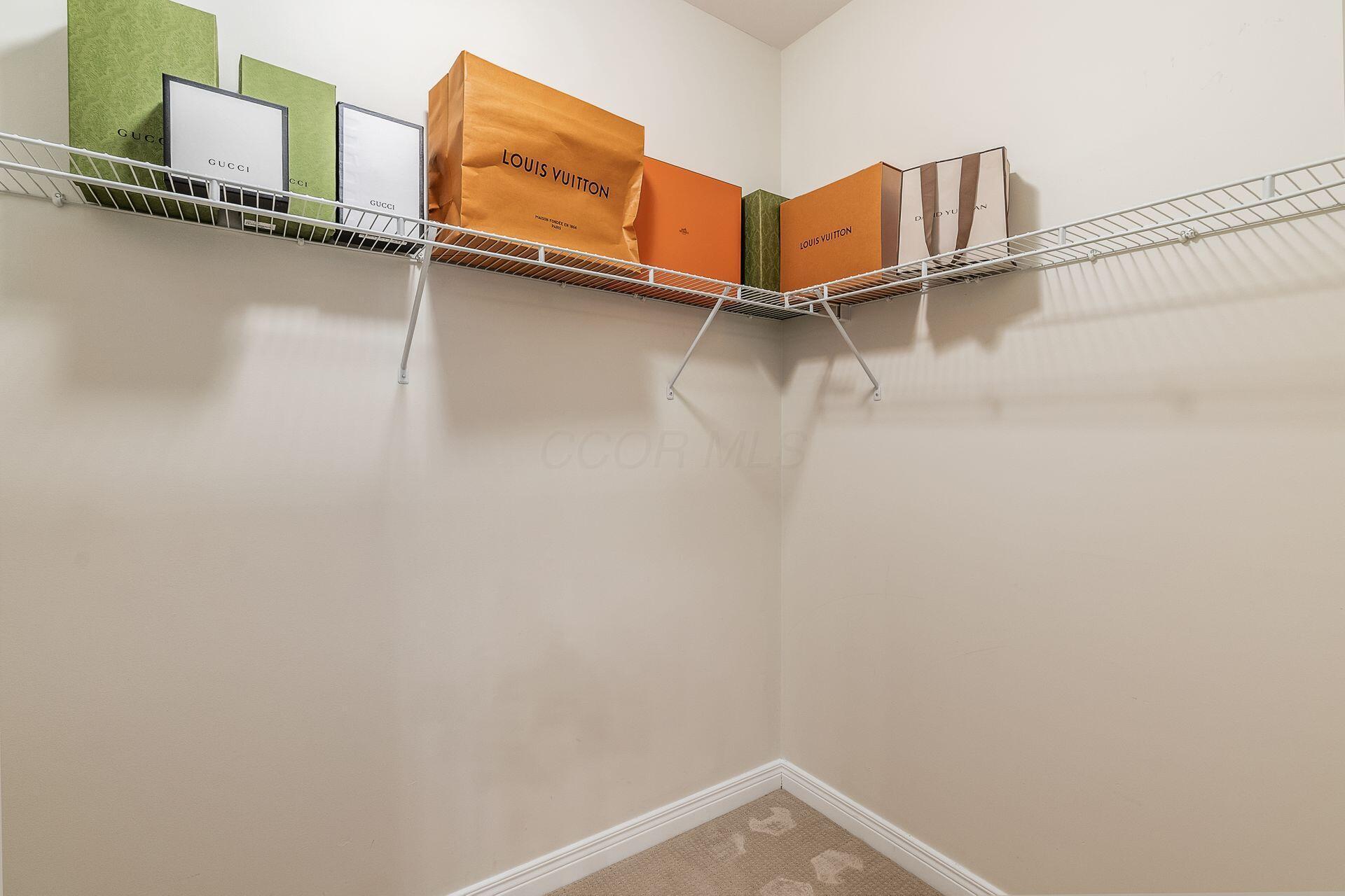 Columbus, Ohio, 43215, United States, 2 Bedrooms Bedrooms, ,3 BathroomsBathrooms,Residential,For Sale,1903521