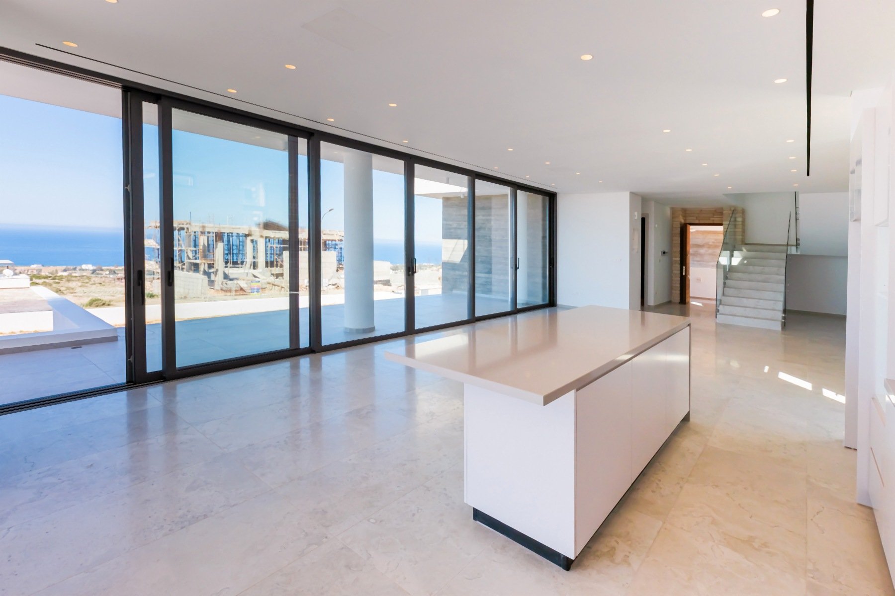  Four Bedroom Brand New Villa With a Swimming Pool in Peyia - 物件實景