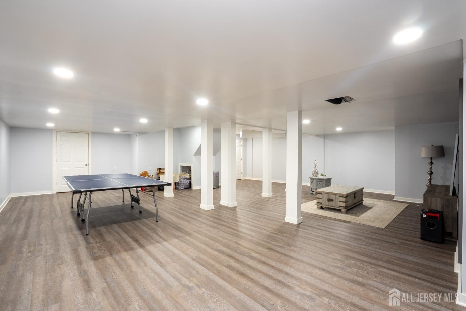 North Brunswick, New Jersey, 08902, United States, 5 Bedrooms Bedrooms, ,3 BathroomsBathrooms,Residential,For Sale,2002843