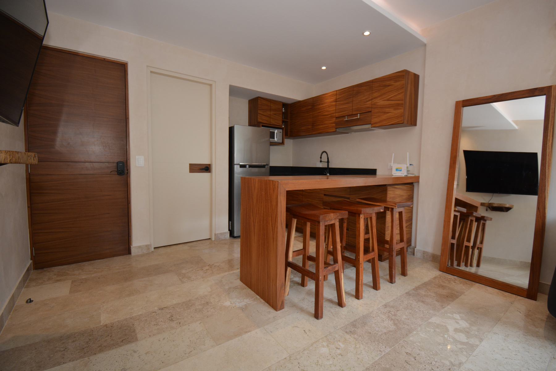 MODERN APARTMENT WITH PRIVATE POOL AND EXCLUSIVE DESIGN - 物件實景