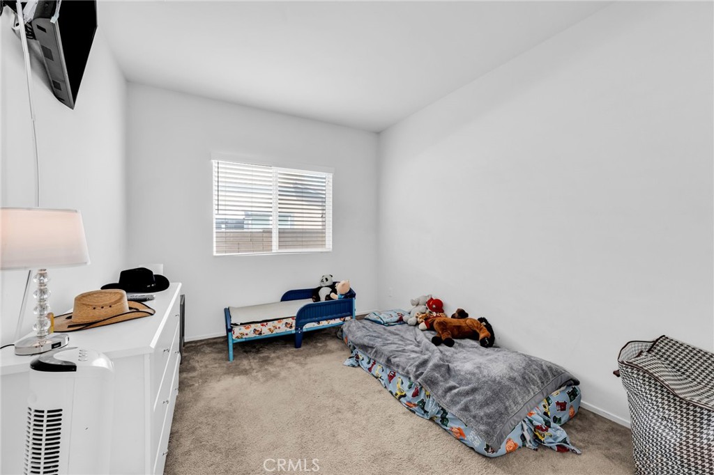 Victorville, California, 92394, United States, 5 Bedrooms Bedrooms, ,4 BathroomsBathrooms,Residential,For Sale,2048020