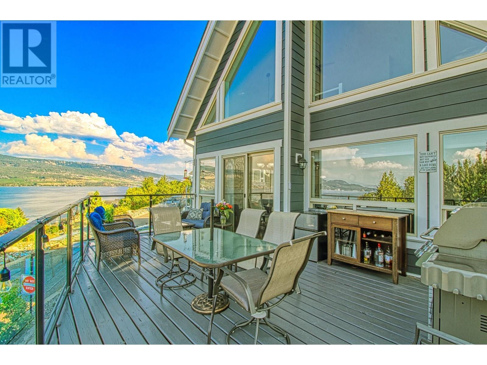KELOWNA, British Columbia, V1Z 3R8, CA, 3 Bedrooms Bedrooms, ,2 BathroomsBathrooms,Residential,For Sale,1951529
