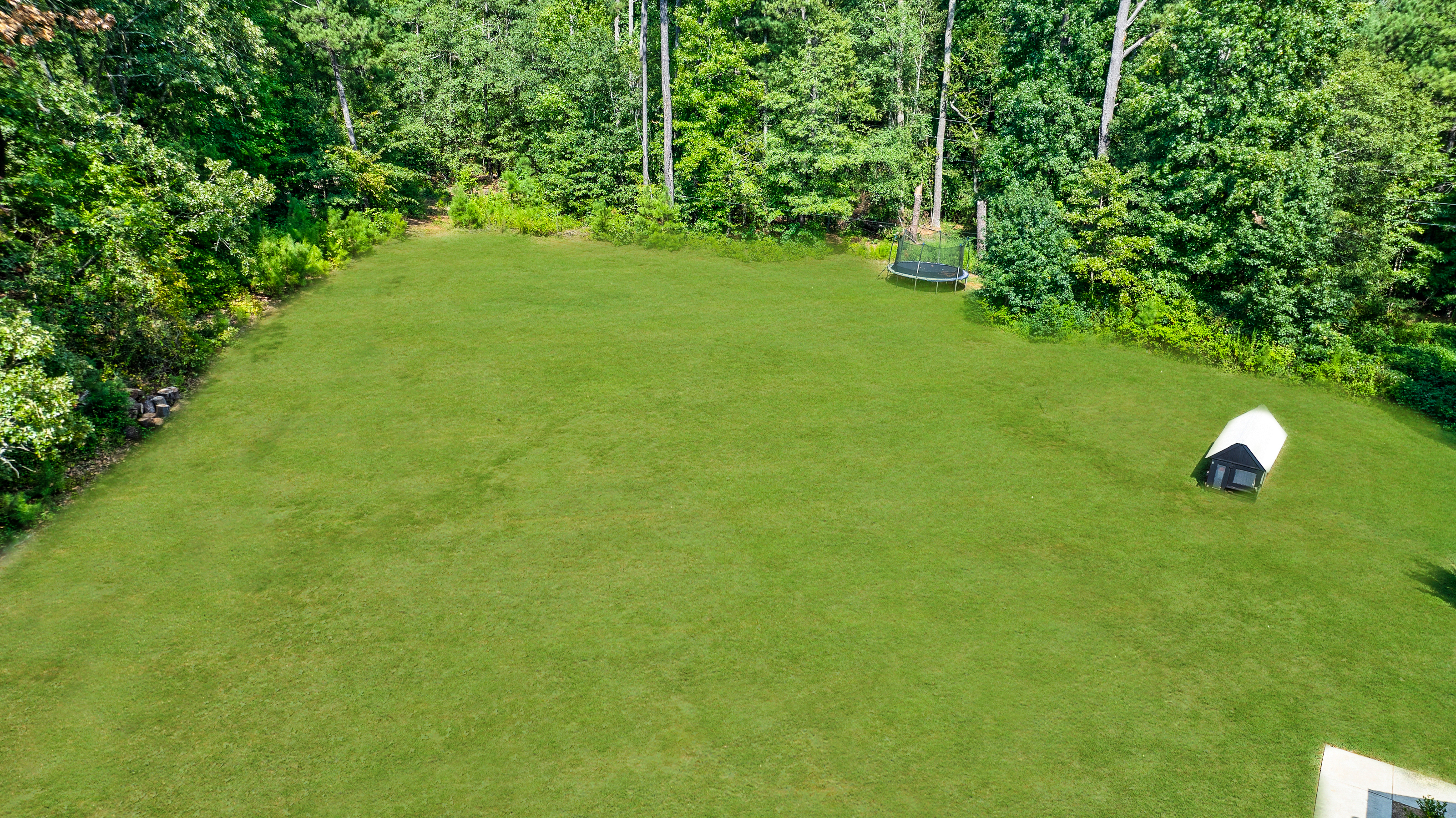  Stunning Fully Renovated Oasis on 2.4+/- Acres - 物件實景