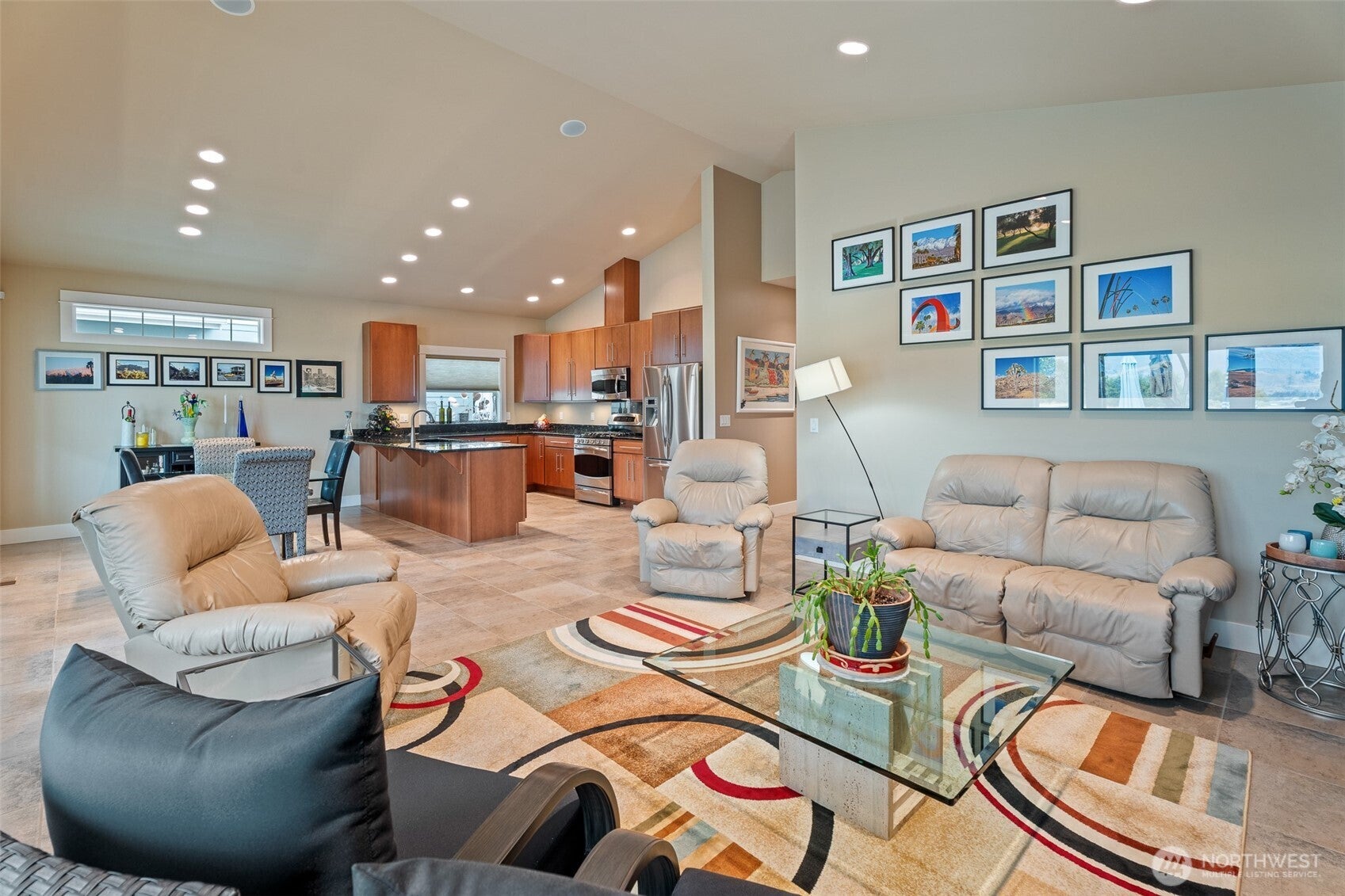 East Wenatchee, Washington, 98802, United States, 3 Bedrooms Bedrooms, ,1 BathroomBathrooms,Residential,For Sale,1934190