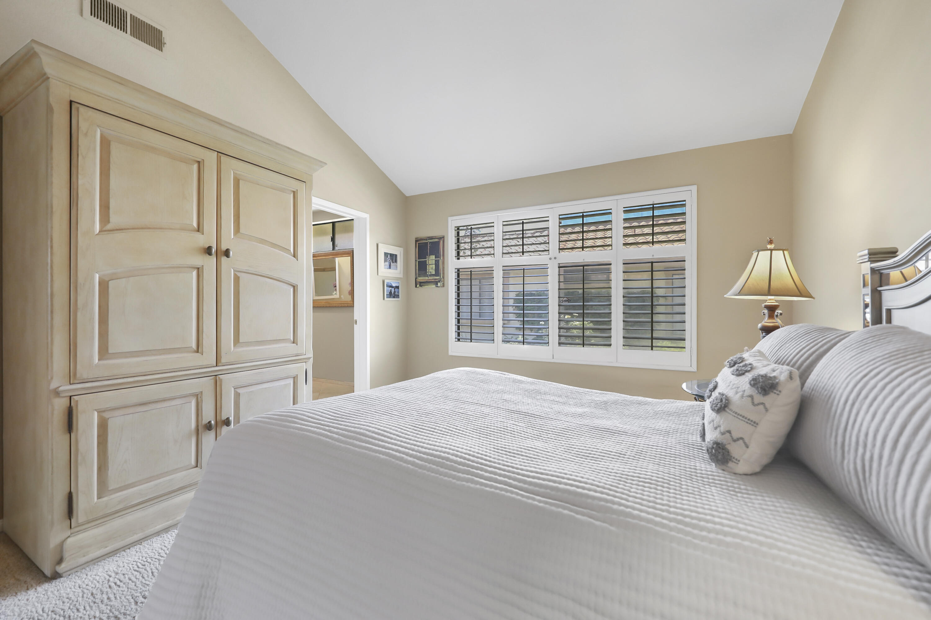 Palm Desert, California, 92260, United States, 2 Bedrooms Bedrooms, ,2 BathroomsBathrooms,Residential,For Sale,1865195